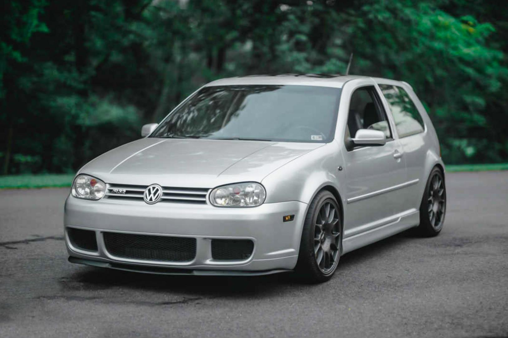 2004 VW Golf R32