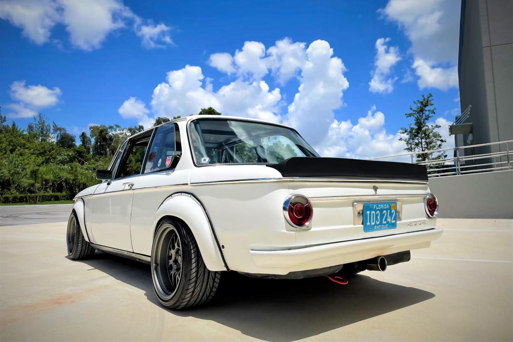 Bmw 2002 fender deals flares