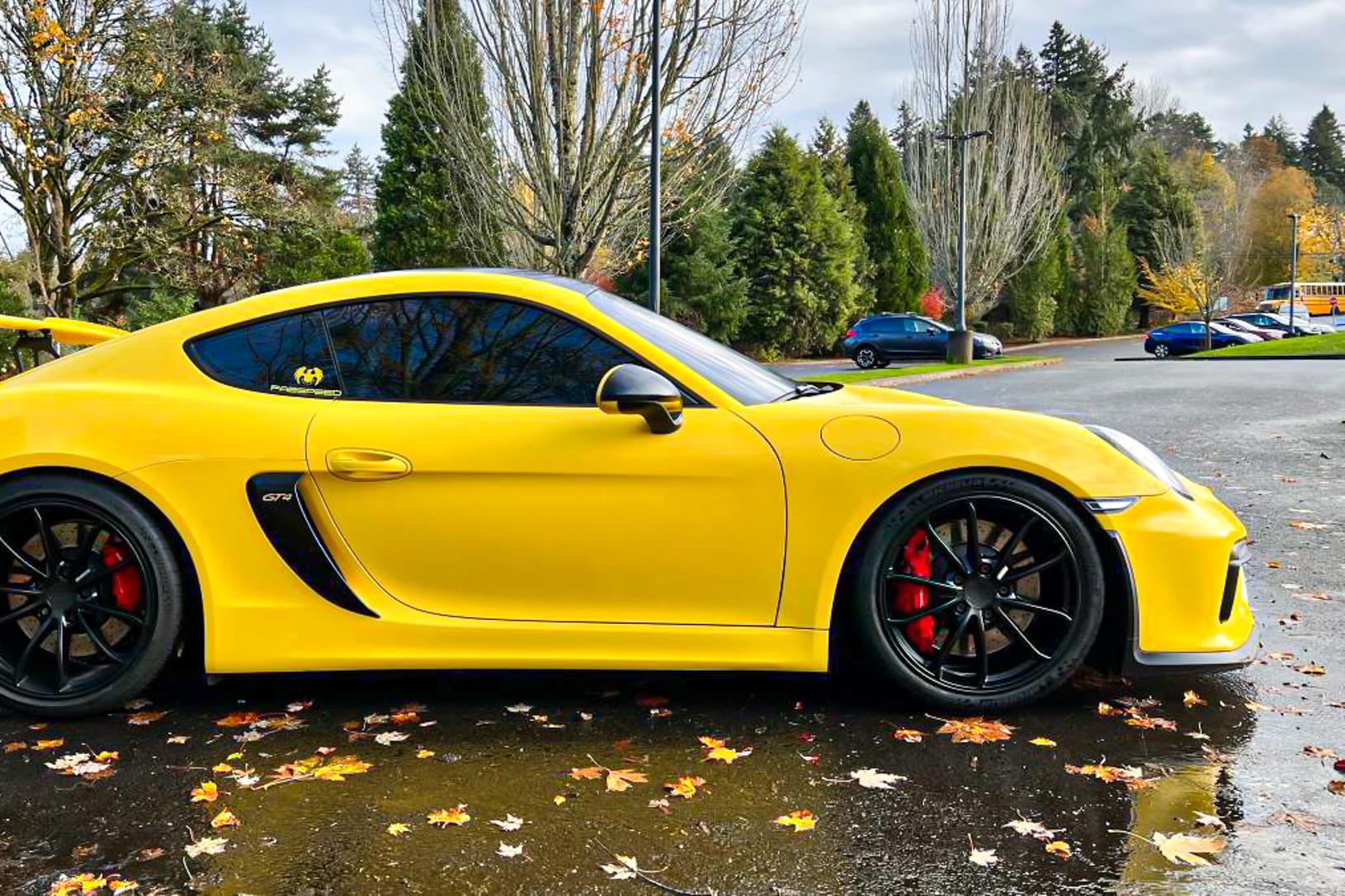 2016 Porsche Cayman GT4