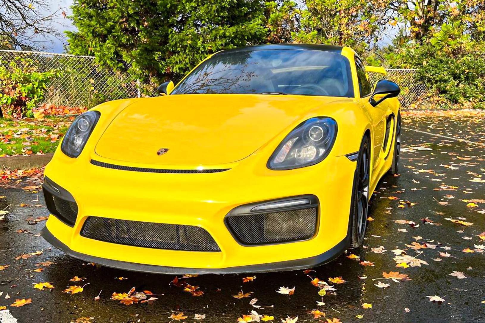 2016 Porsche Cayman GT4