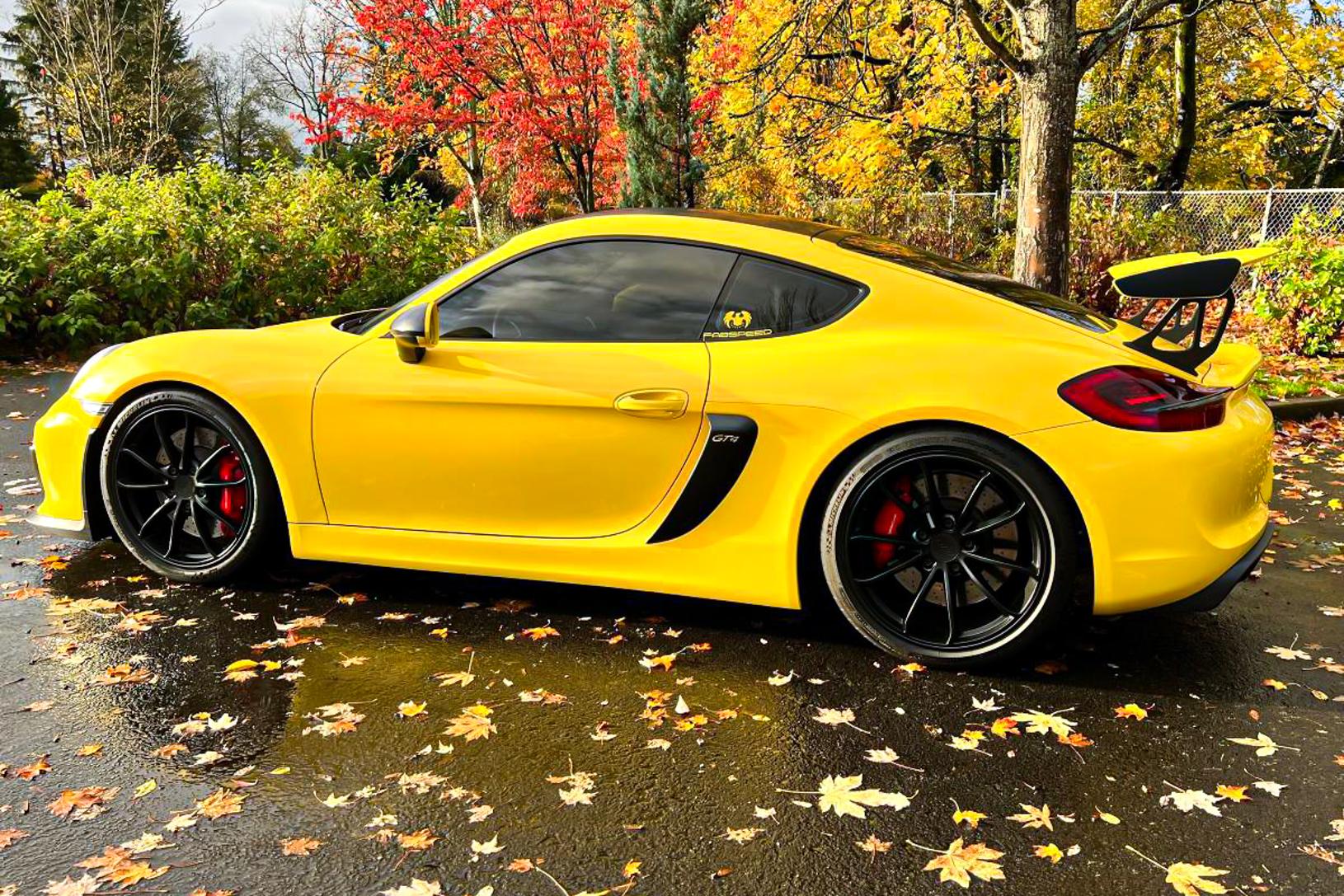 2016 Porsche Cayman GT4