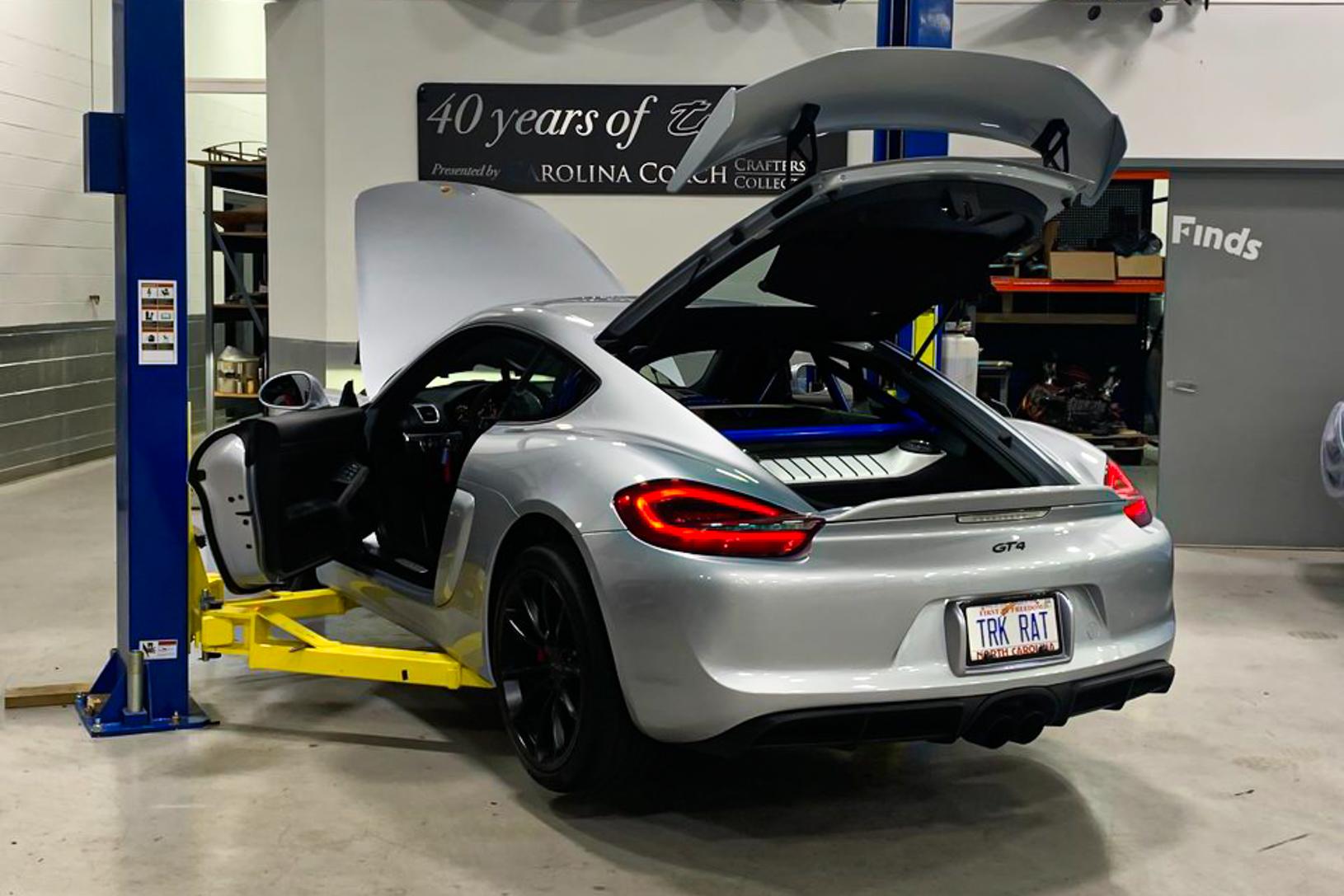 2016 Porsche Cayman GT4