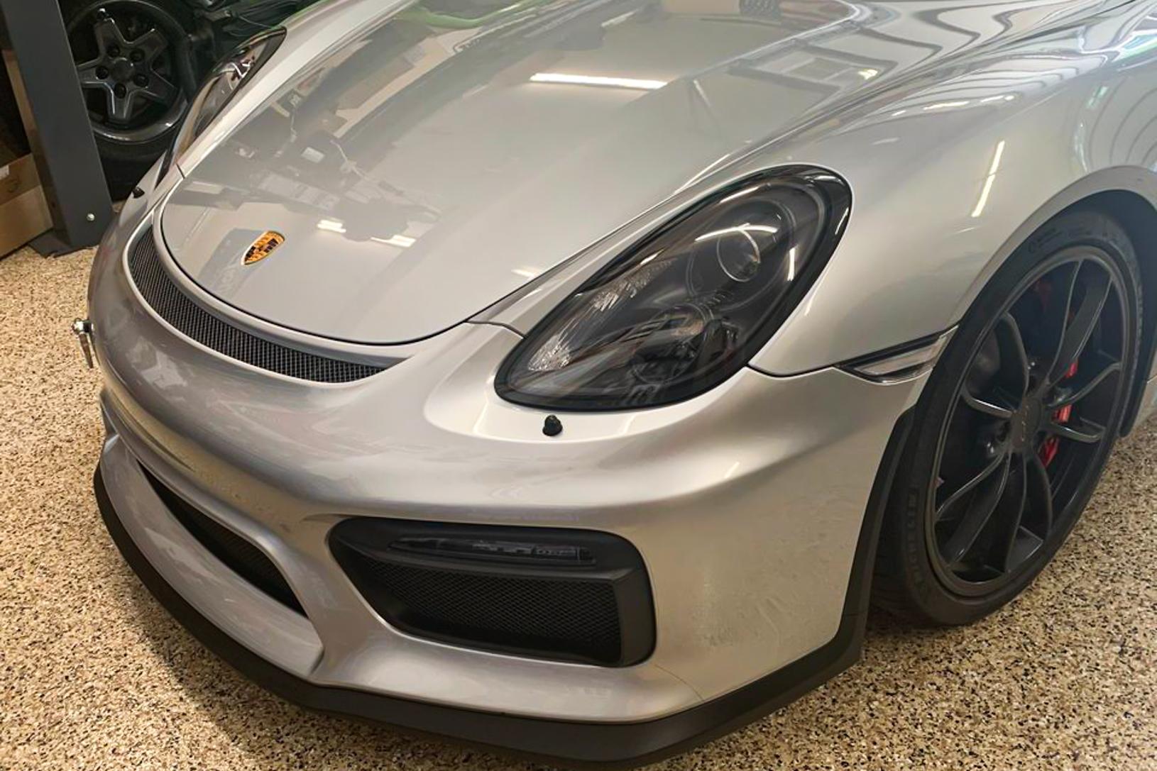 2016 Porsche Cayman GT4