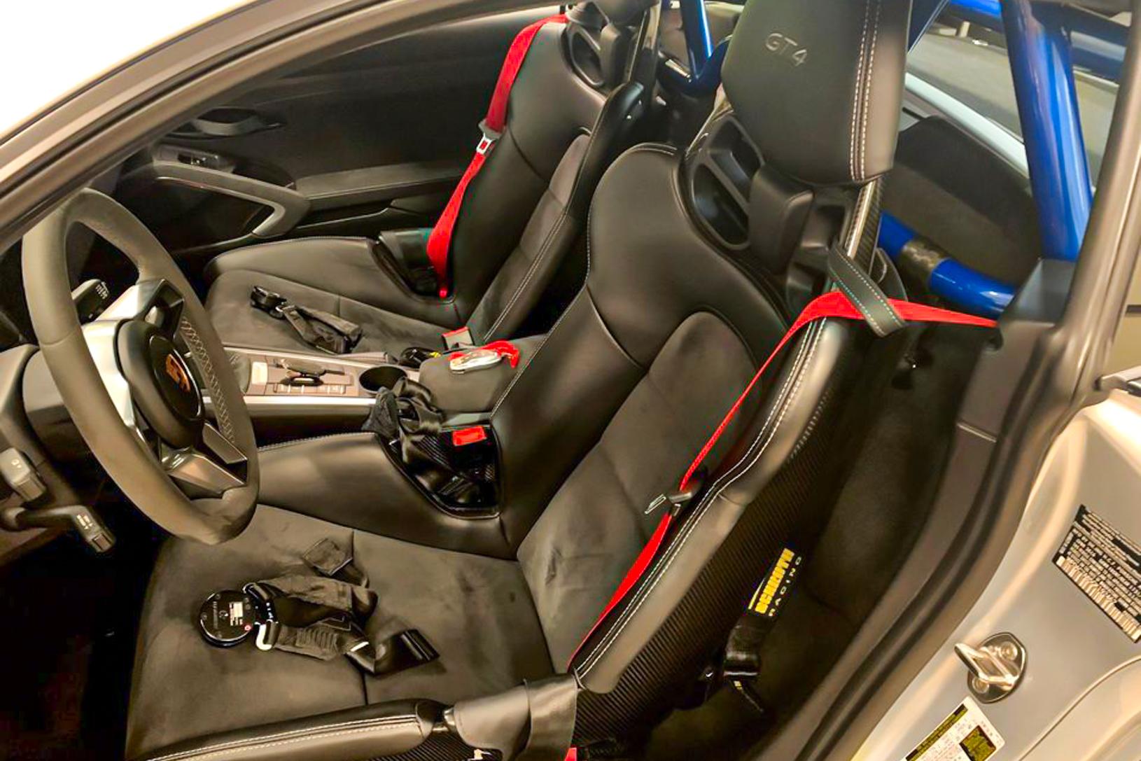 2016 Porsche Cayman GT4