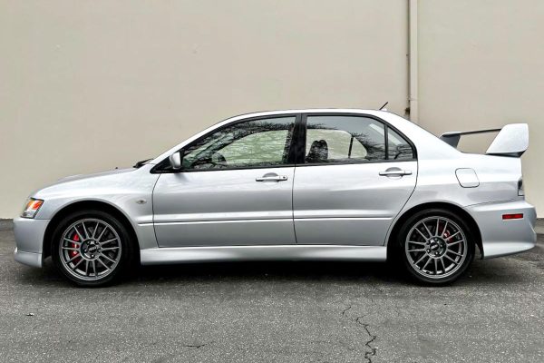 2006 Mitsubishi Evo MR | Built for Backroads