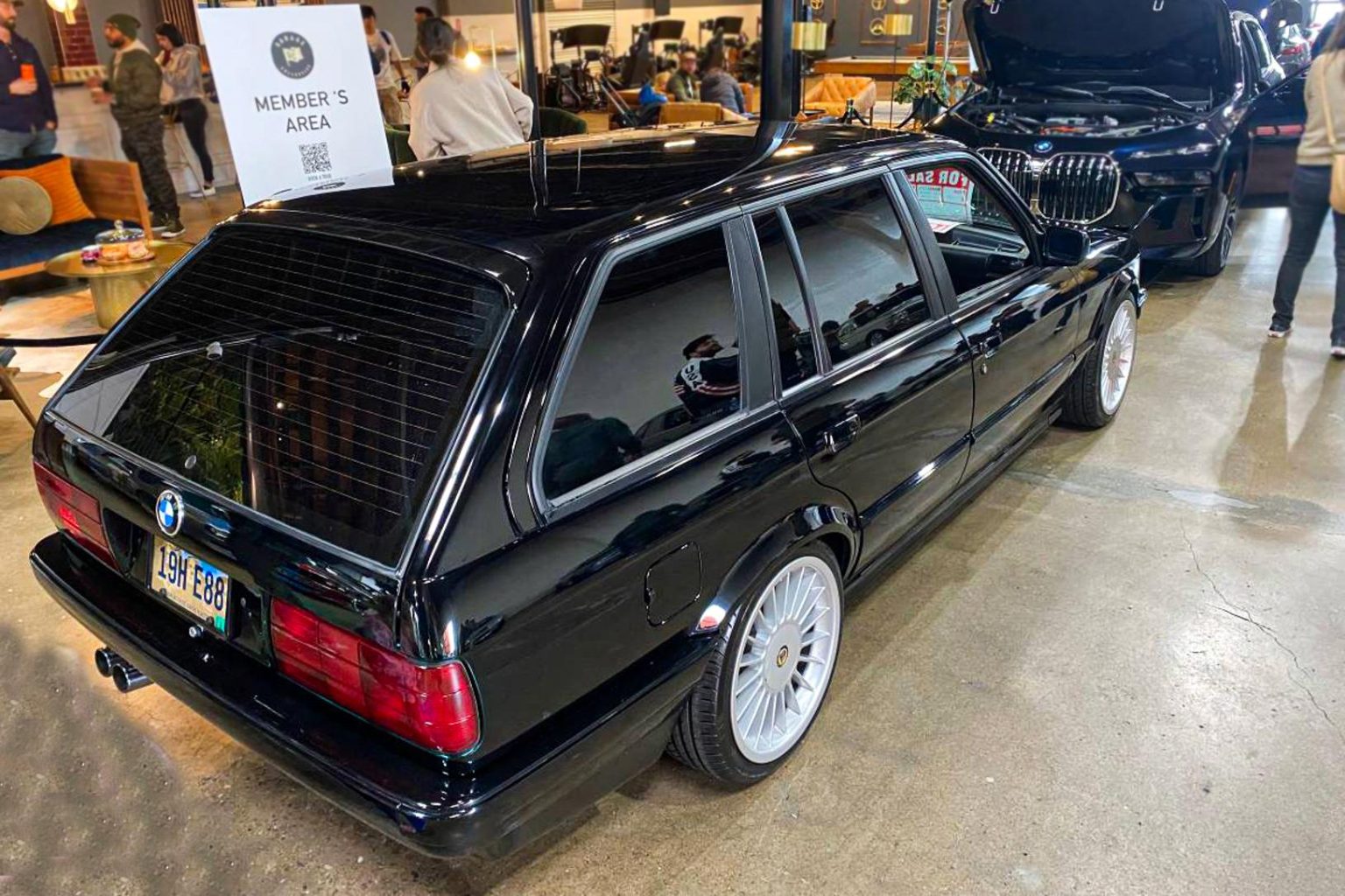 OTTOMOBILE 1:18 - BMW E30 Touring Phase 2 - B3 Alpina - OttO @ 324Td 320i 325i EUR 159,00 - FR