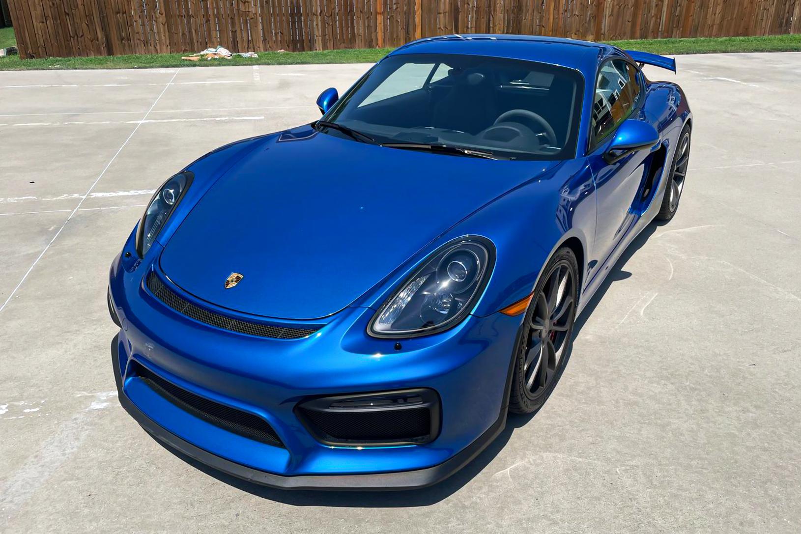 2016 Porsche Cayman GT4