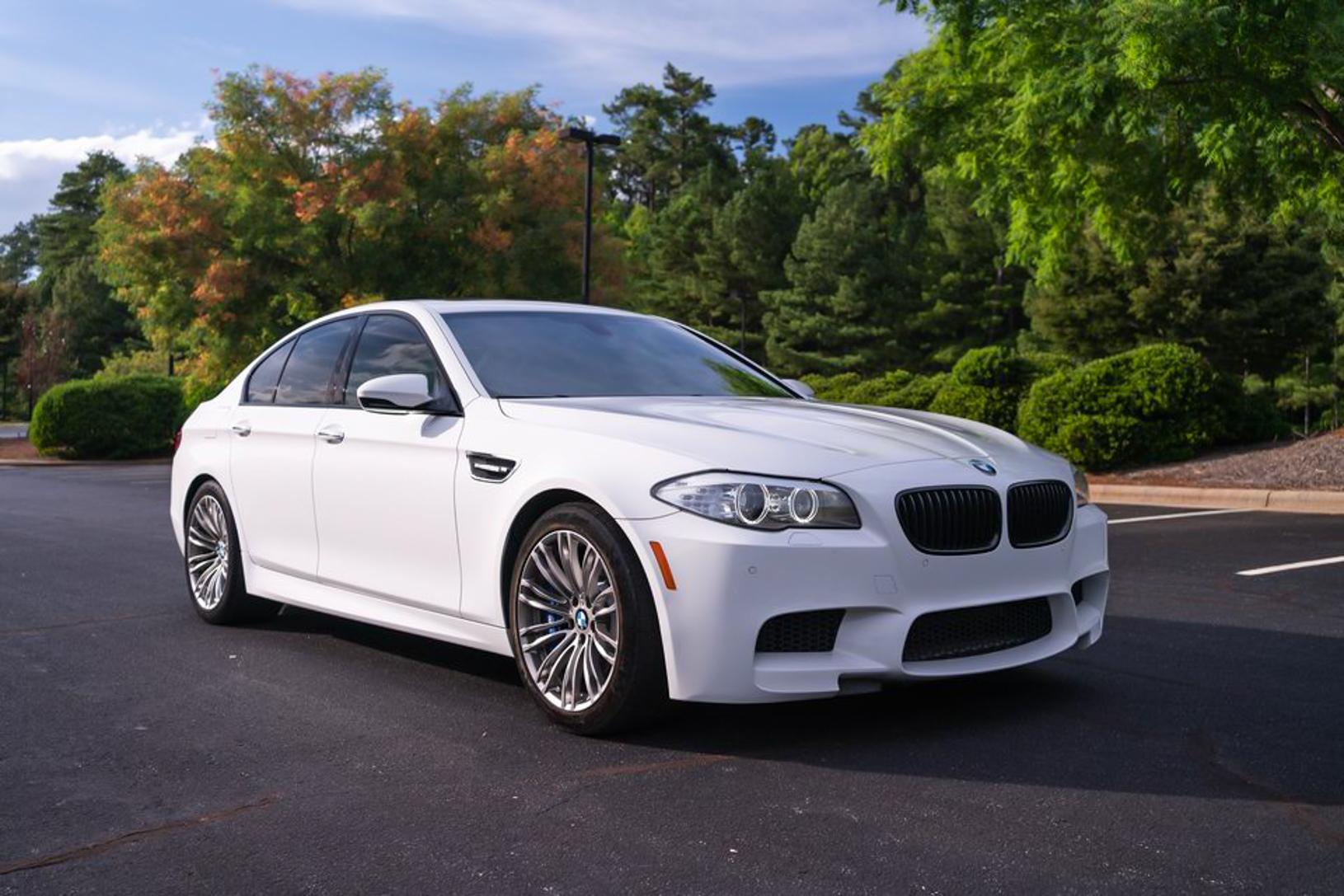 2013 BMW F10 M5 Sedan - Richmonds - Classic and Prestige Cars