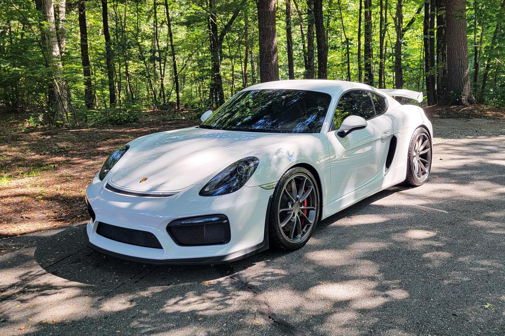 2016 Porsche Cayman GT4