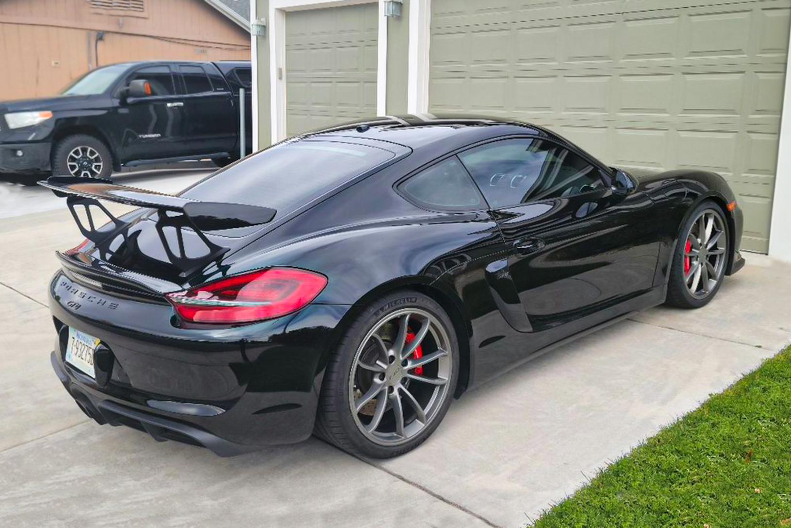 2016 Porsche Cayman GT4