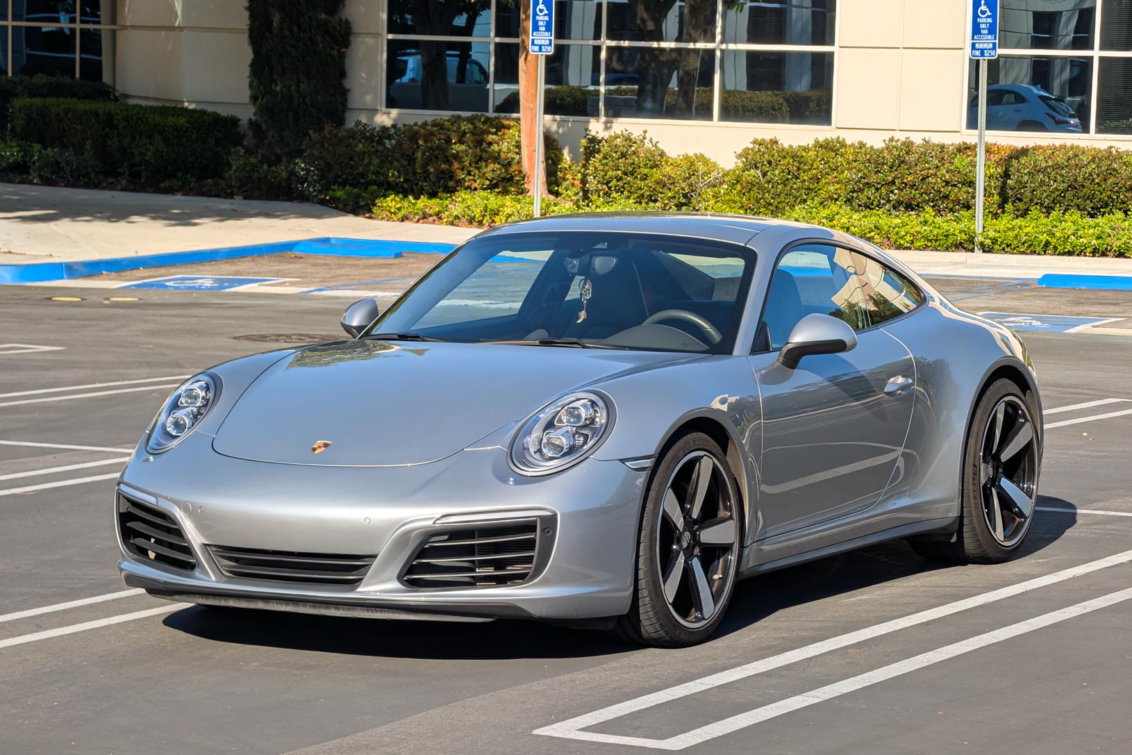2017 Porsche 911 C4