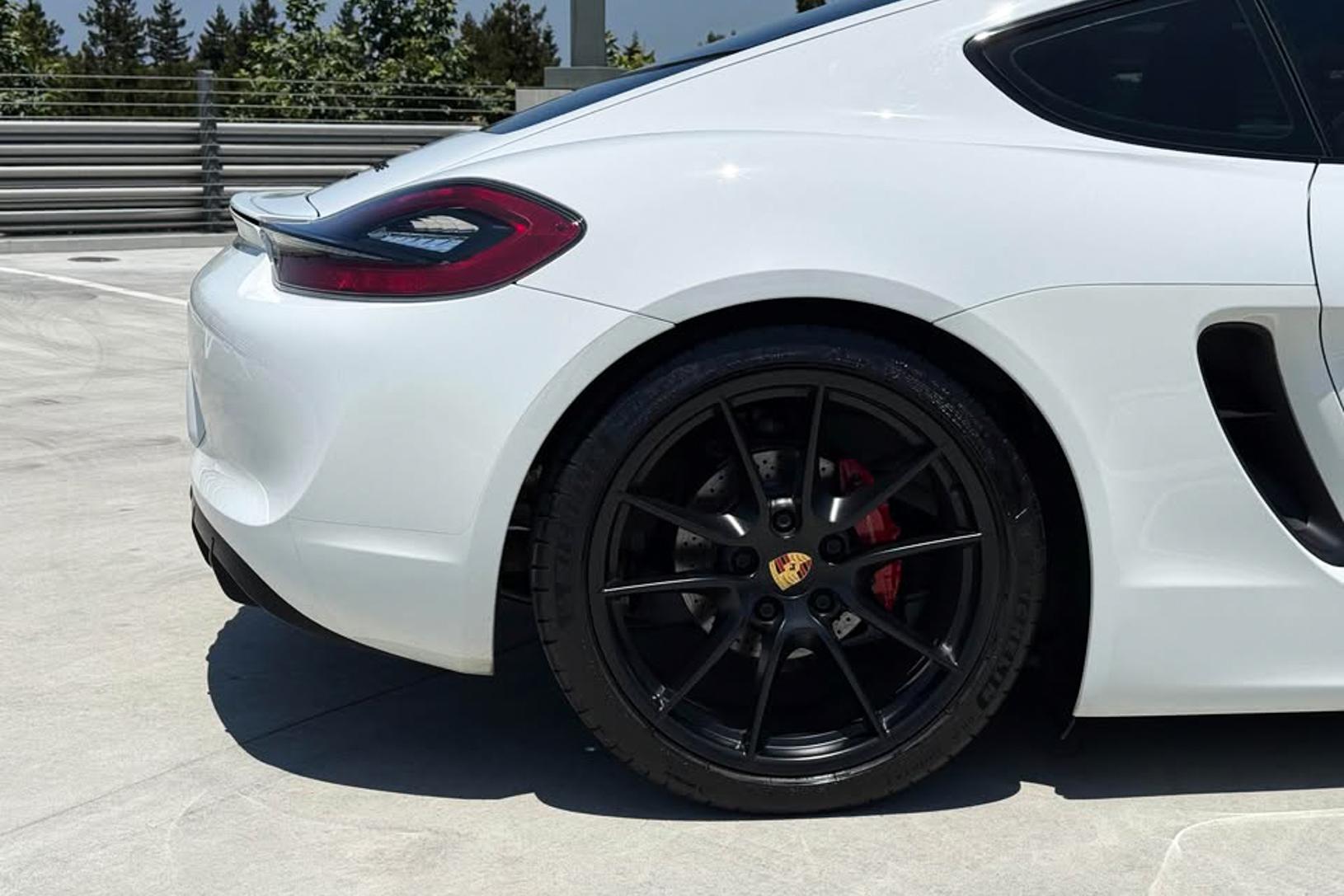 2016 Porsche Cayman GTS