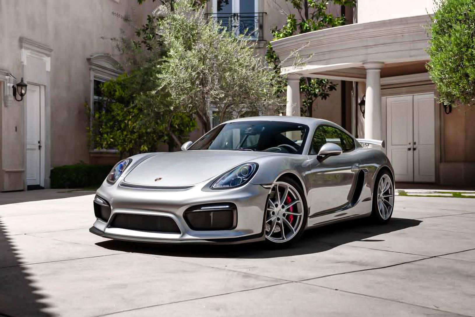 2016 Porsche Cayman GT4