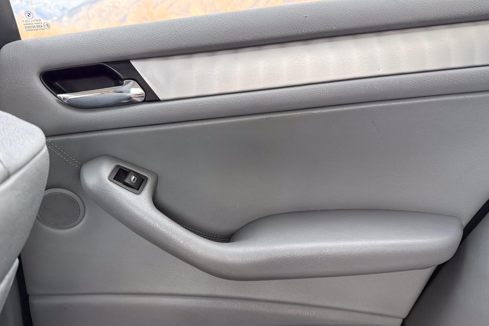 2003 BMW 325Xi Touring 'ZHP Swap'