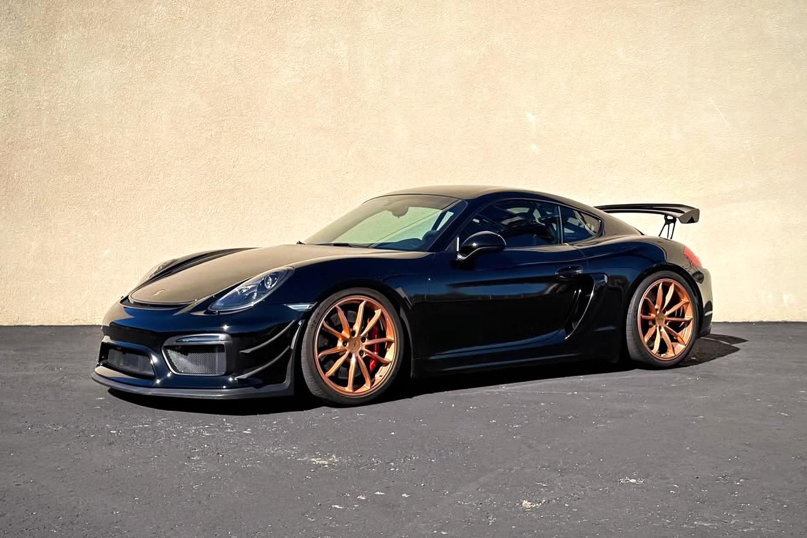 2016 Porsche Cayman GT4