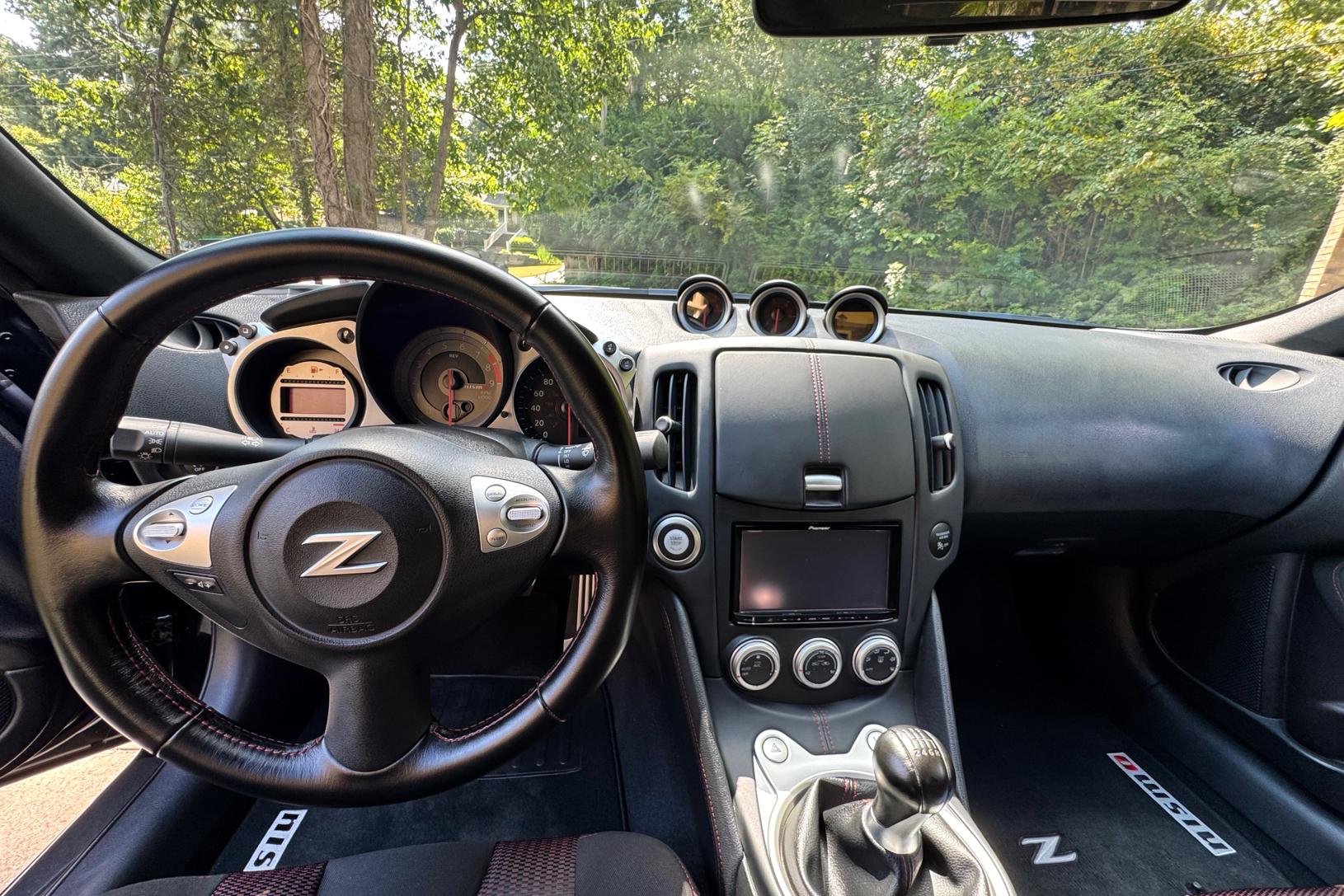 2011 Nissan 370Z NISMO