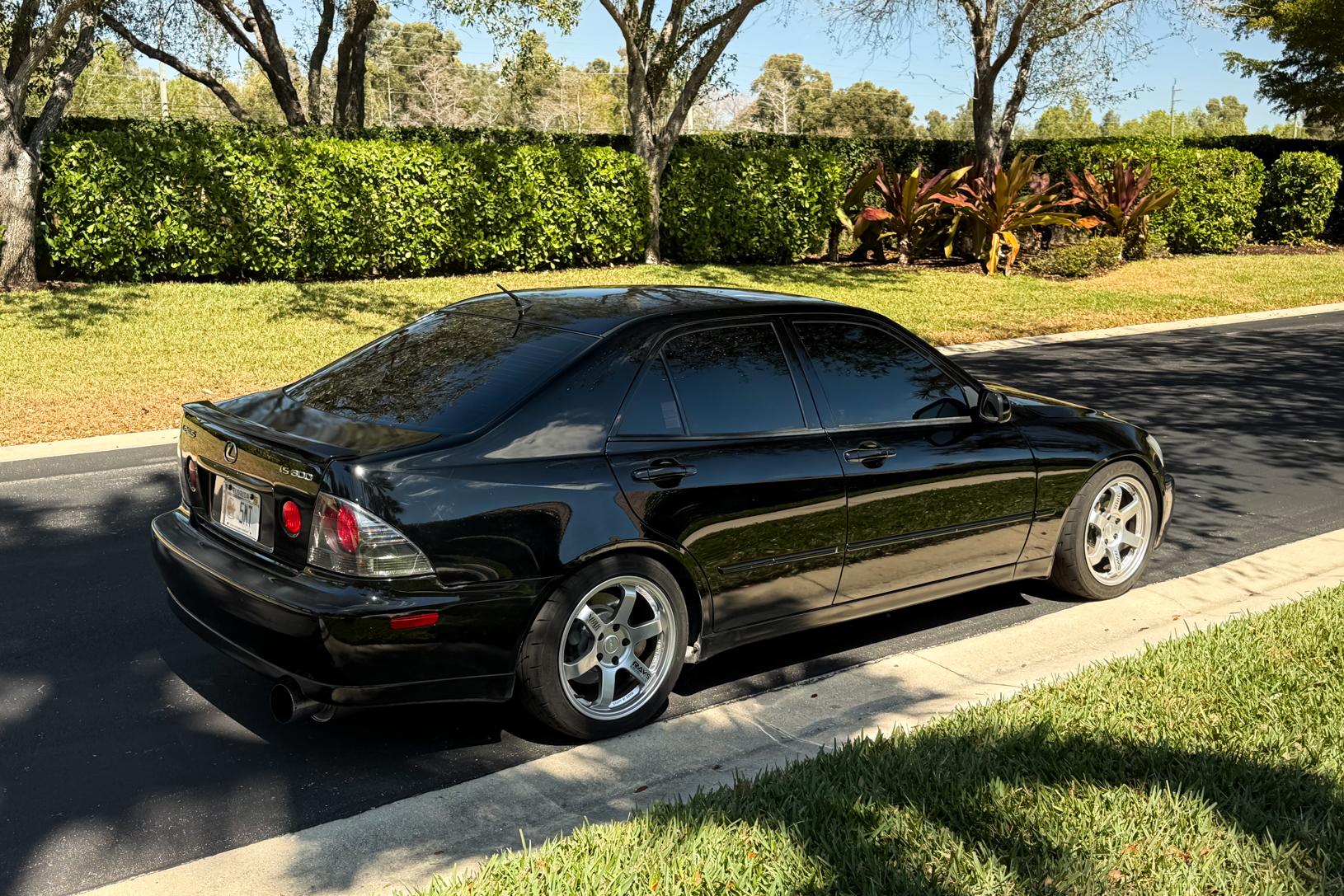 2003 Lexus IS300