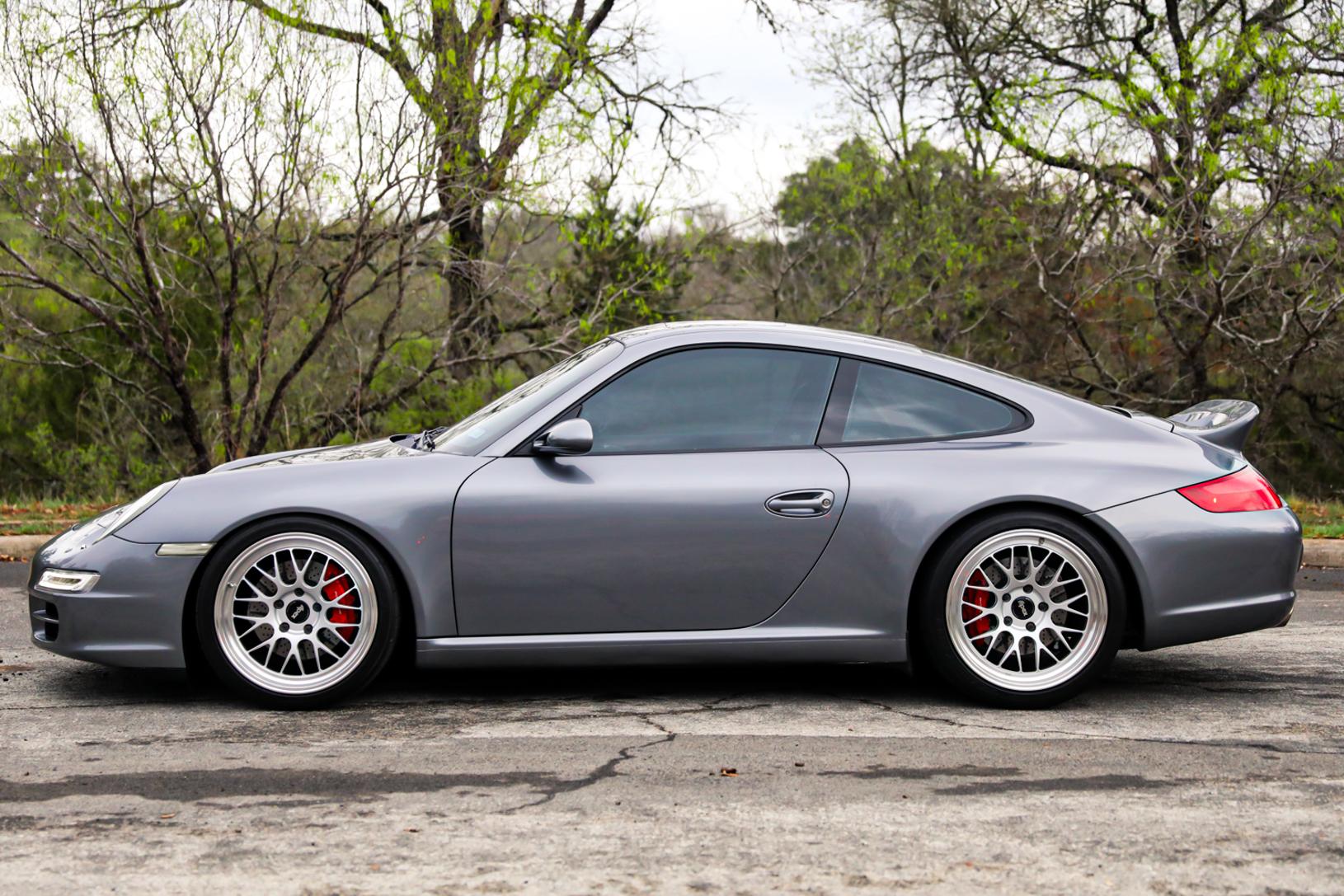 2005 Porsche 911 S