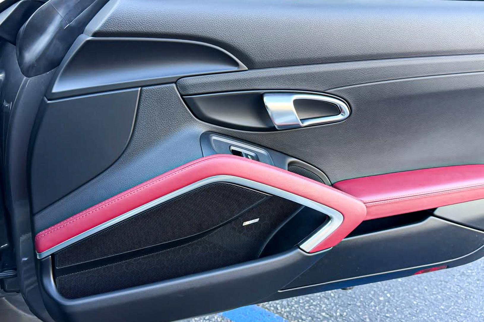 2019 Porsche Cayman S