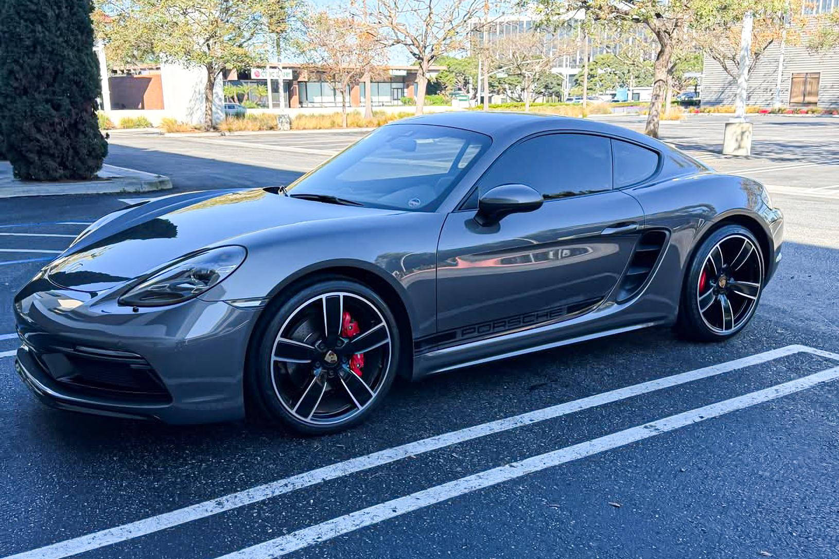 2019 Porsche Cayman S