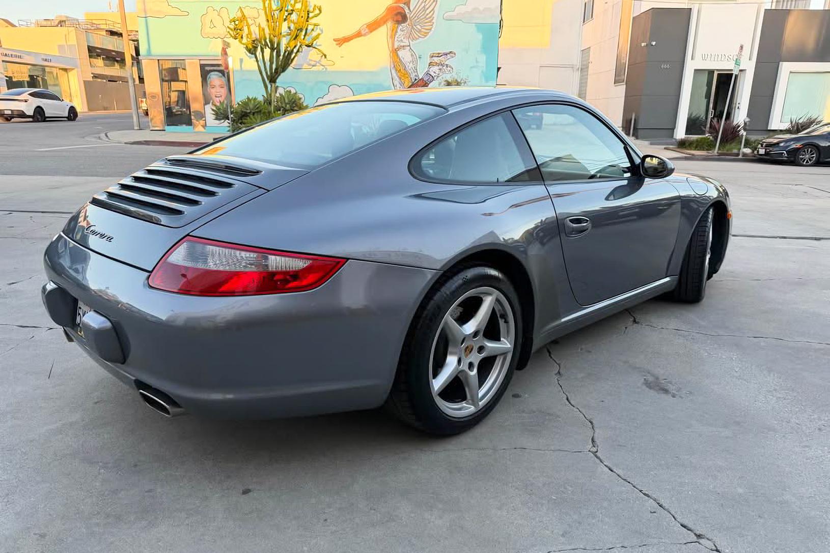 2005 Porsche 911