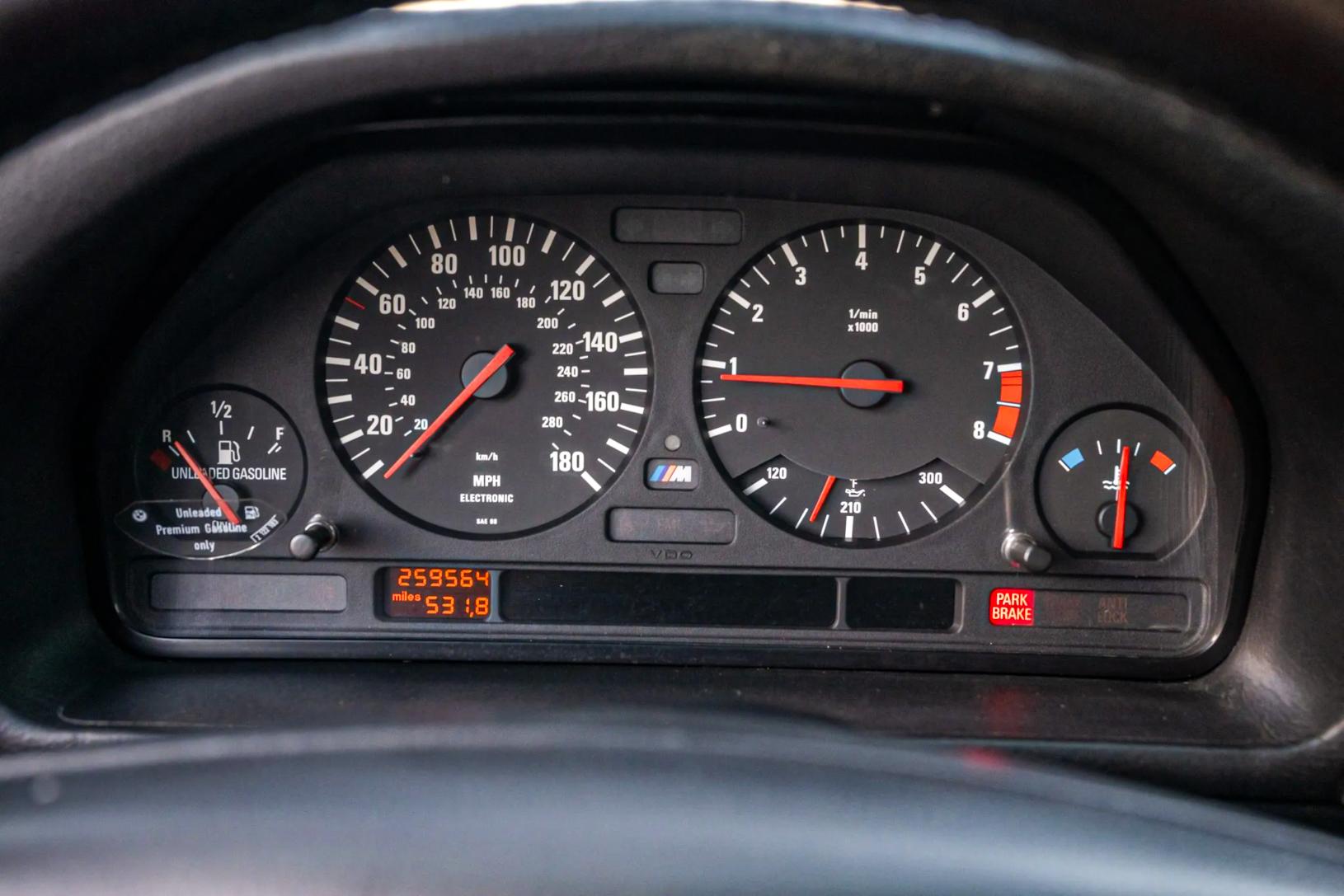 1991 BMW M5