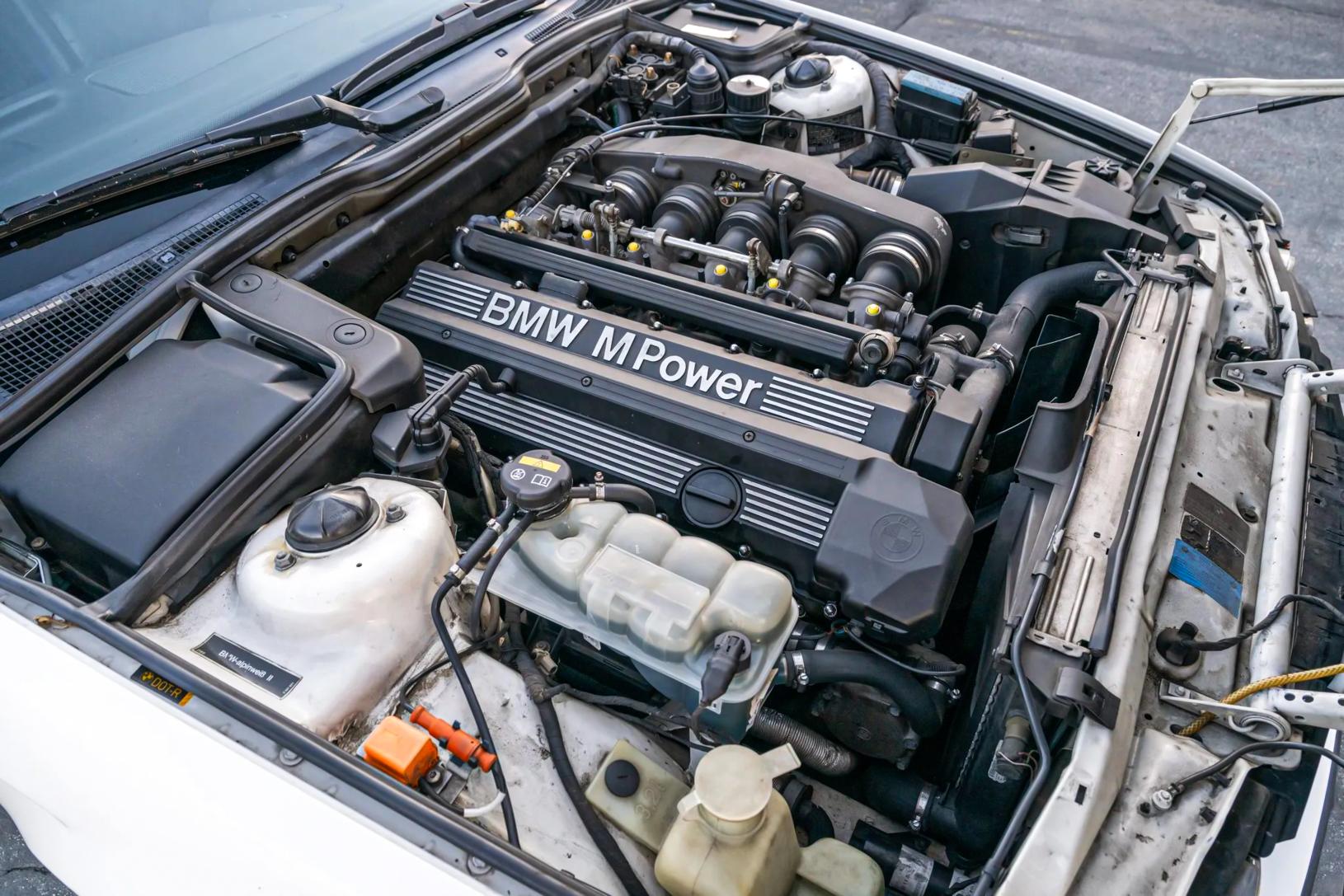 1991 BMW M5