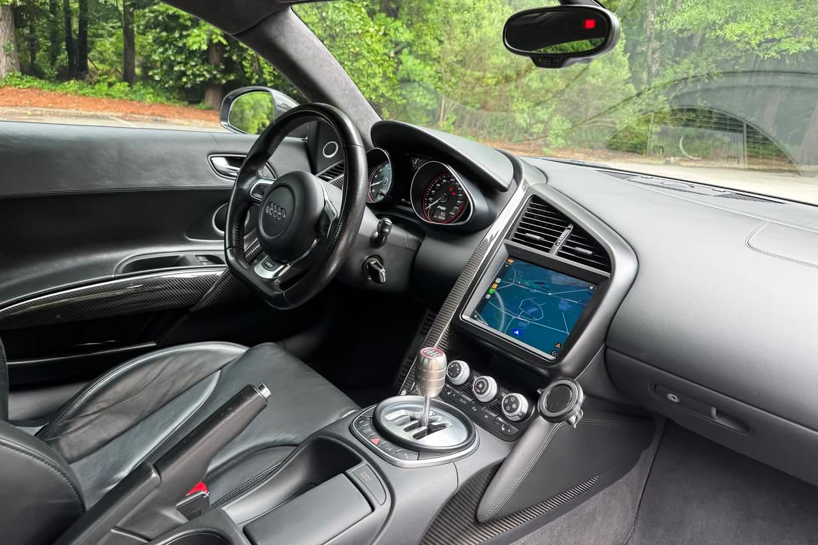2012 Audi R8 V10