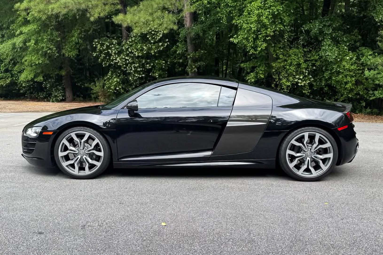 2012 Audi R8 V10