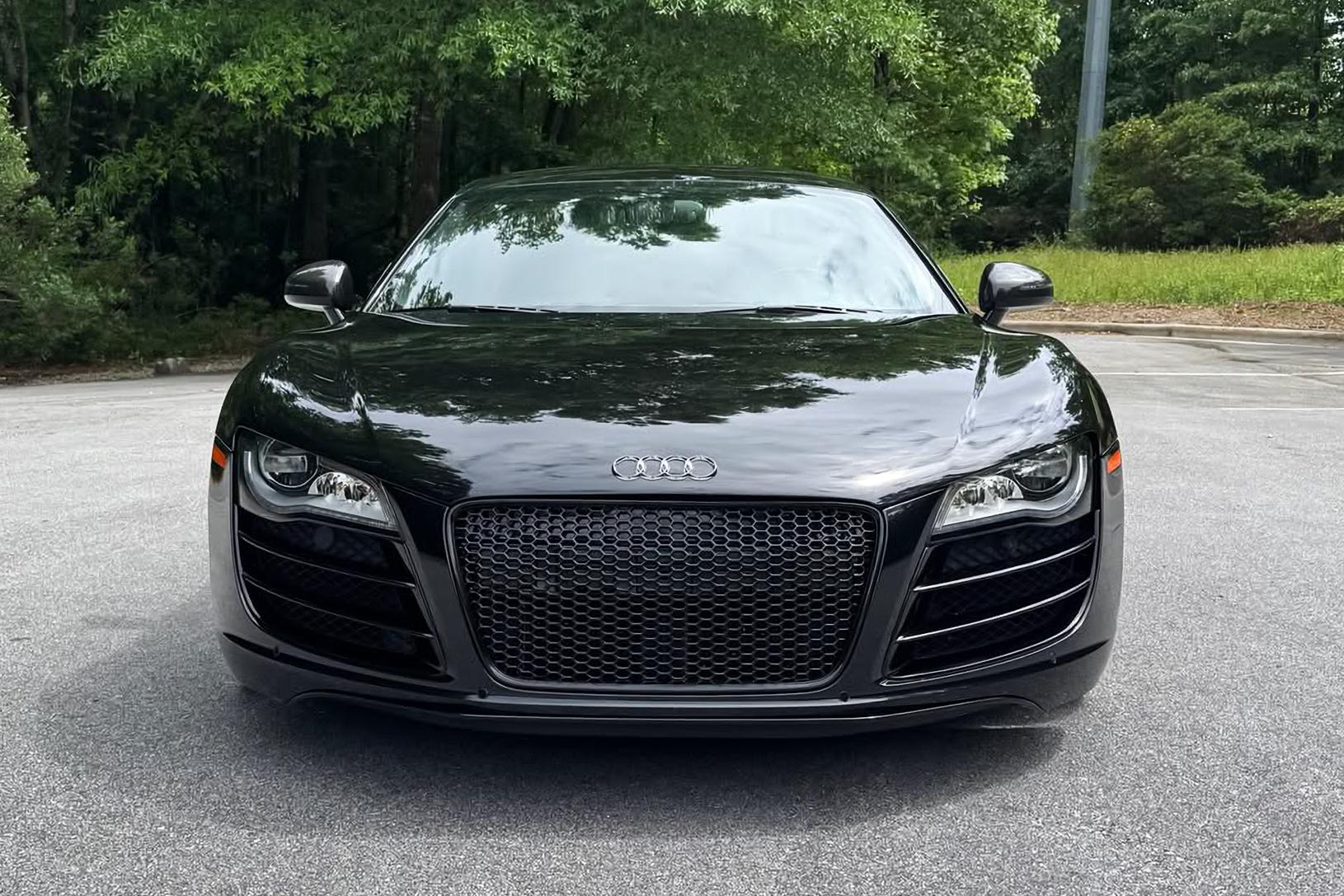 2012 Audi R8 V10
