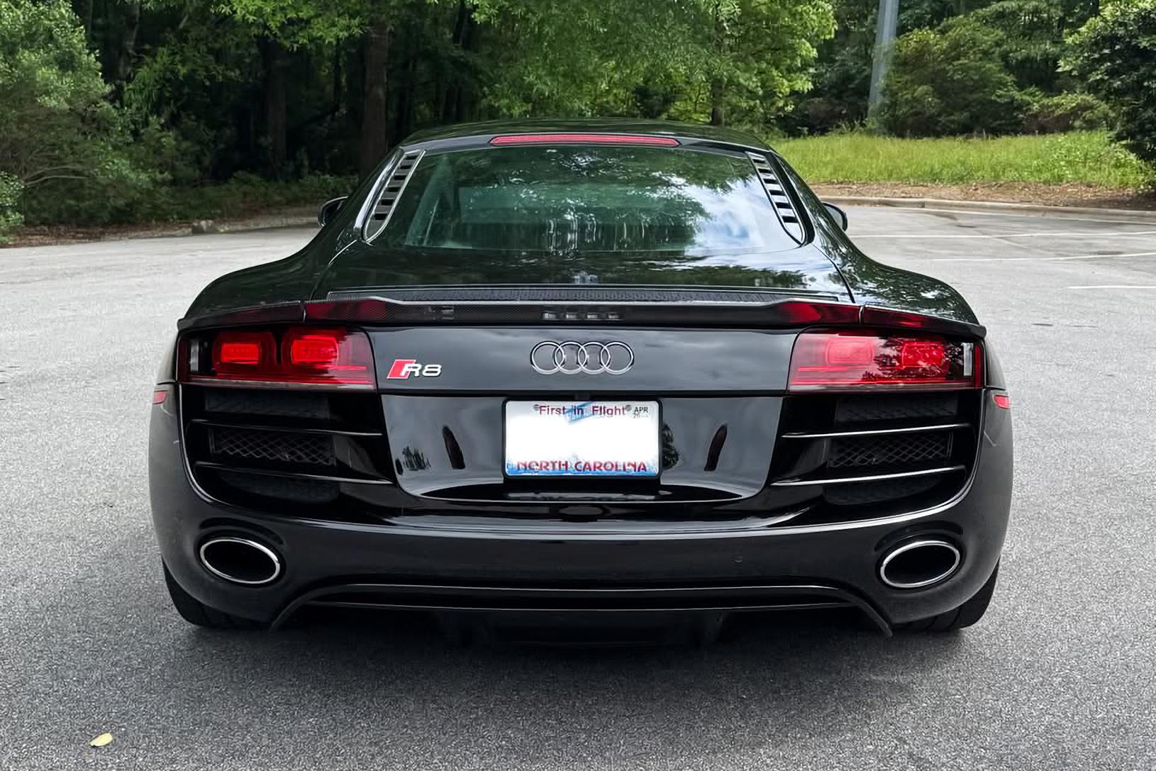 2012 Audi R8 V10