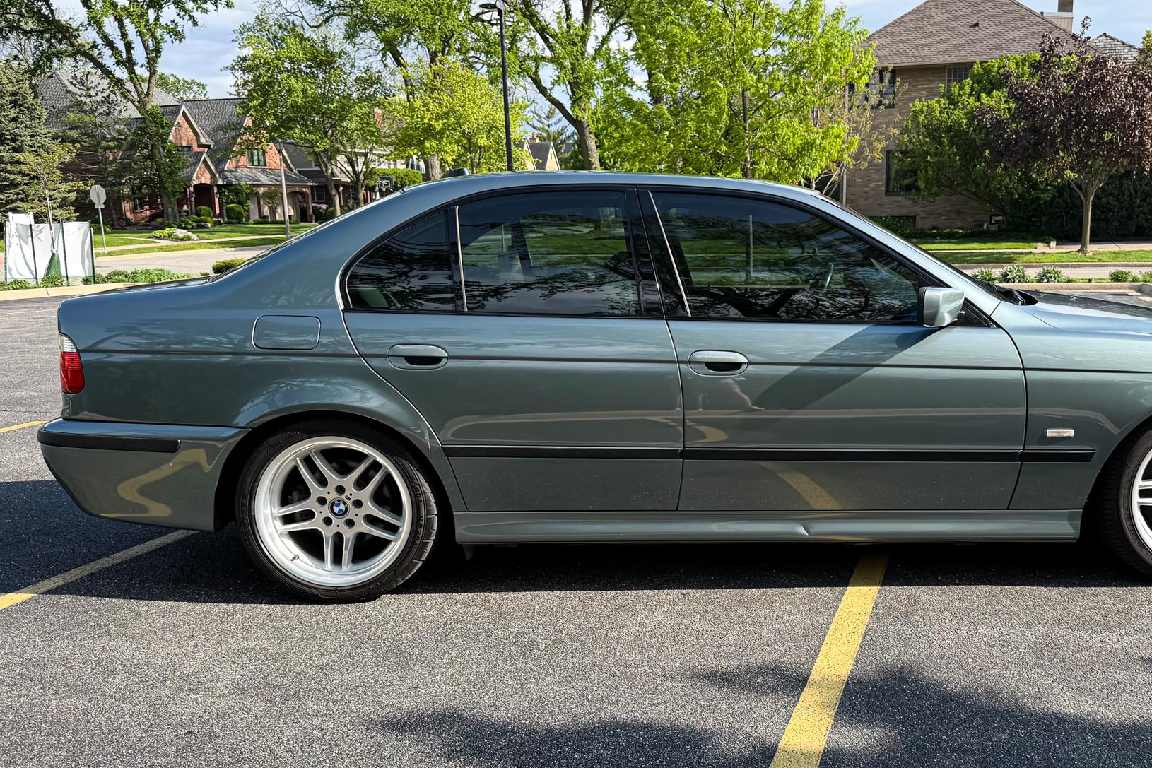 2003 BMW 540i