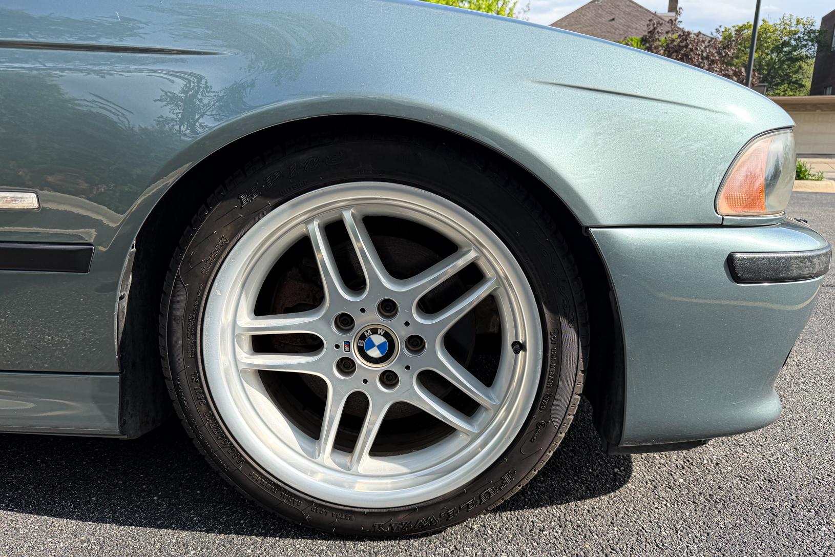 2003 BMW 540i