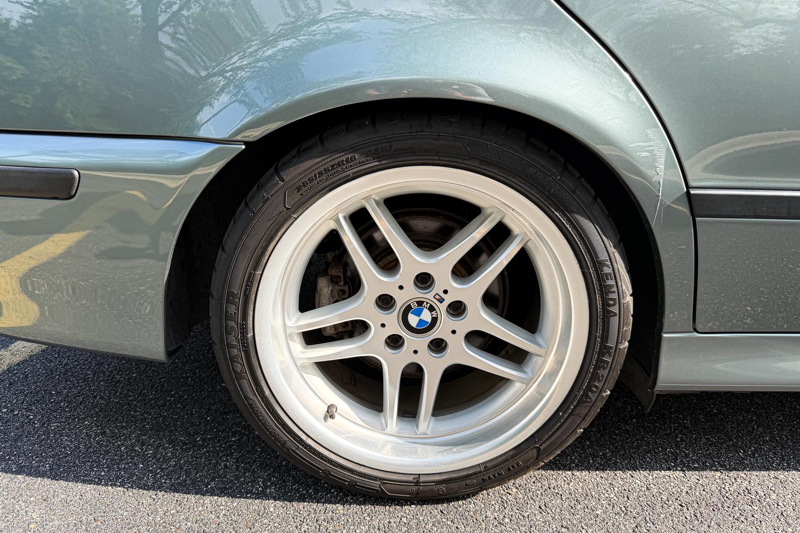 2003 BMW 540i