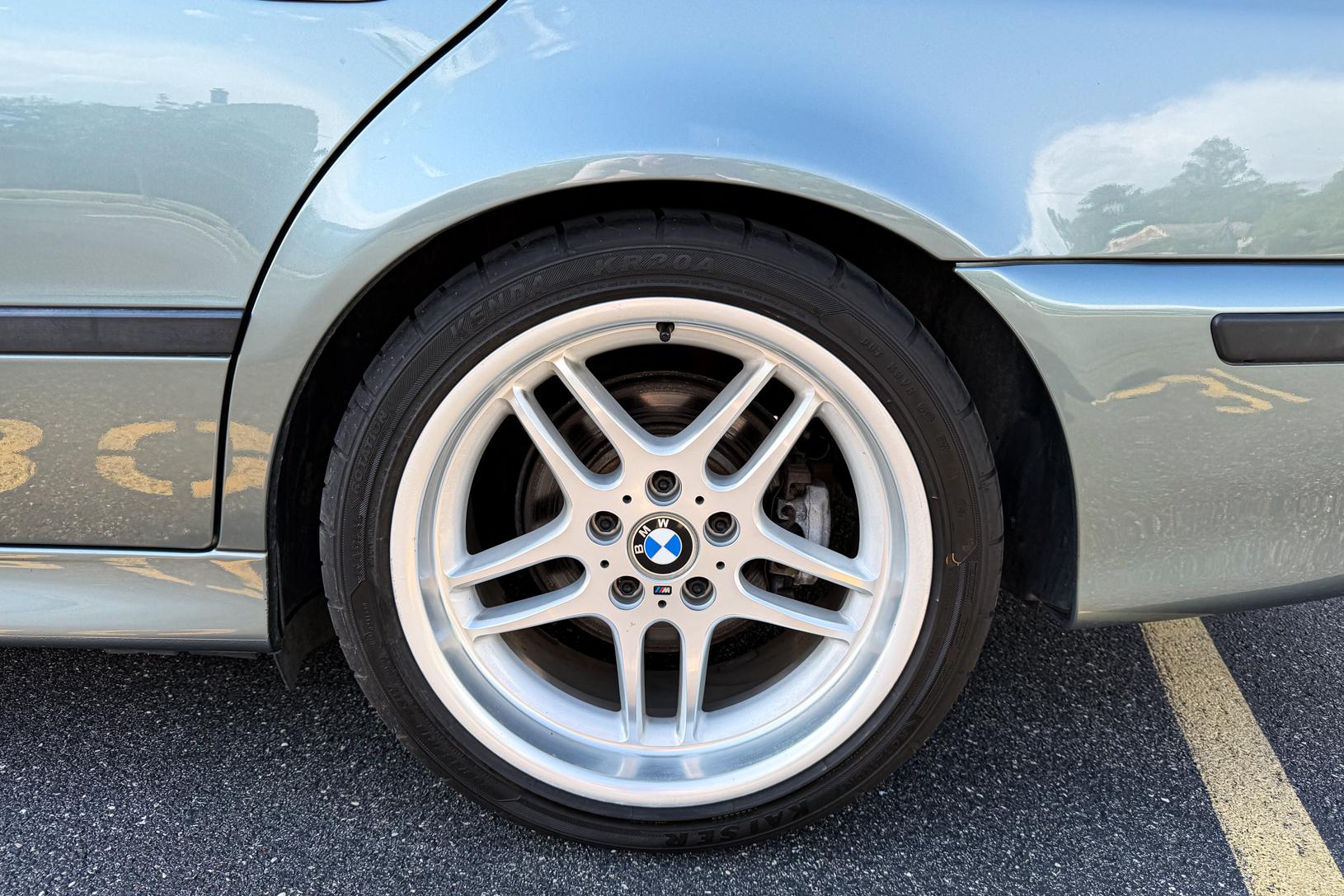 2003 BMW 540i