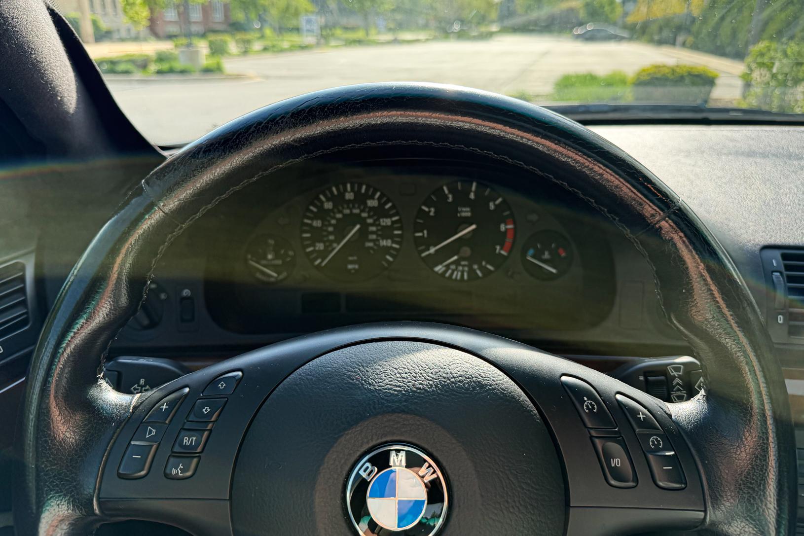 2003 BMW 540i
