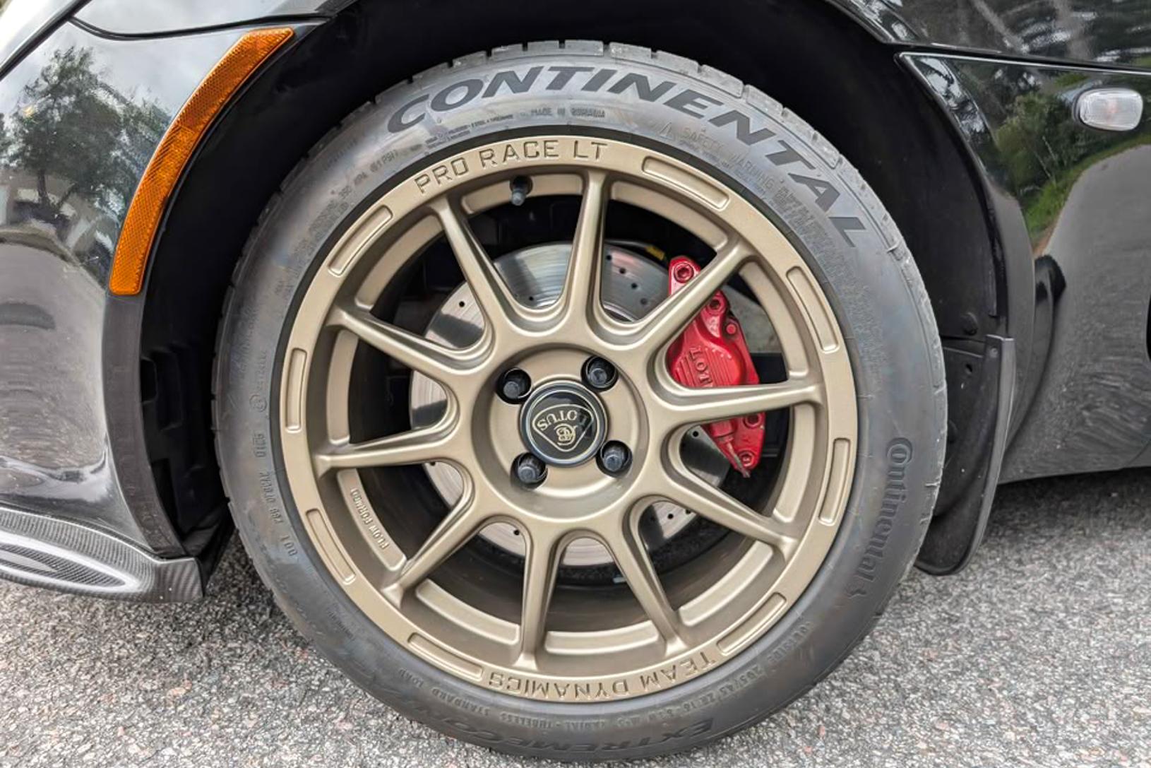 2005 Lotus Elise