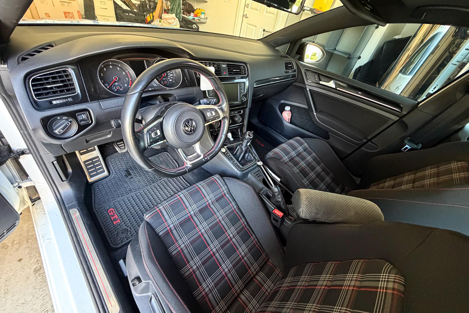 2017 VW Golf GTI