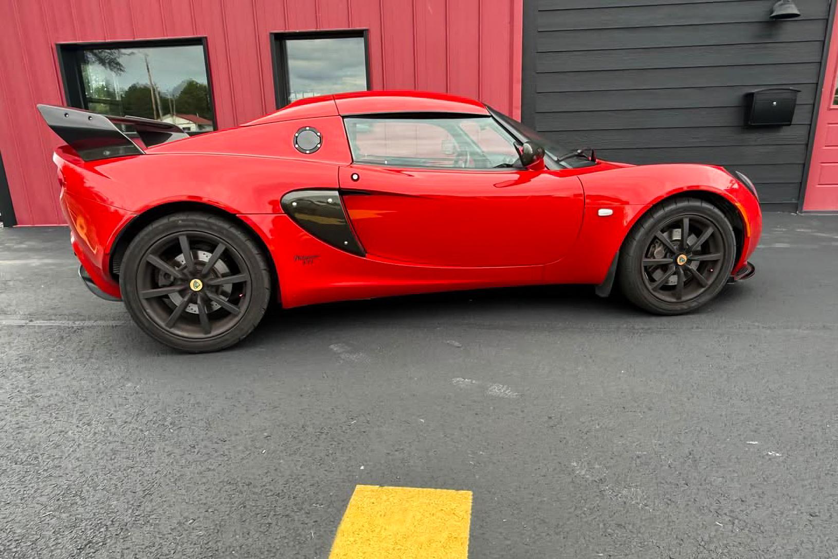 2005 Lotus Elise