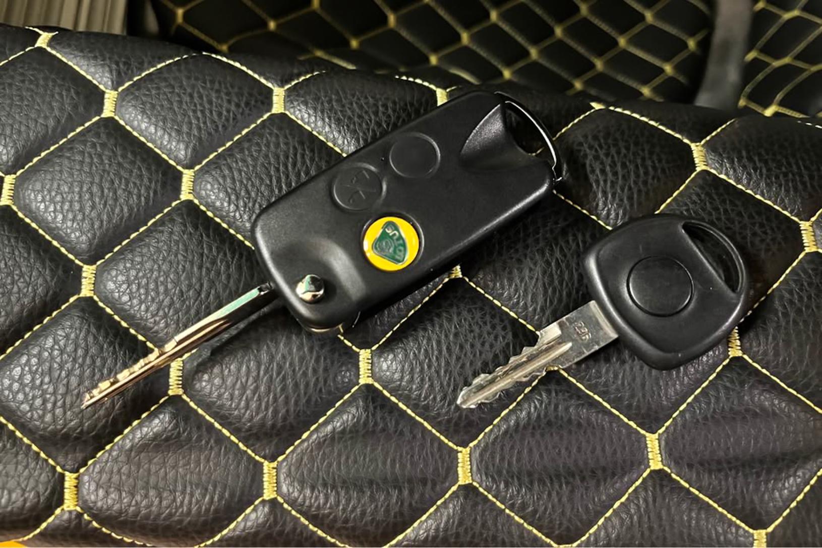 2005 Lotus Elise