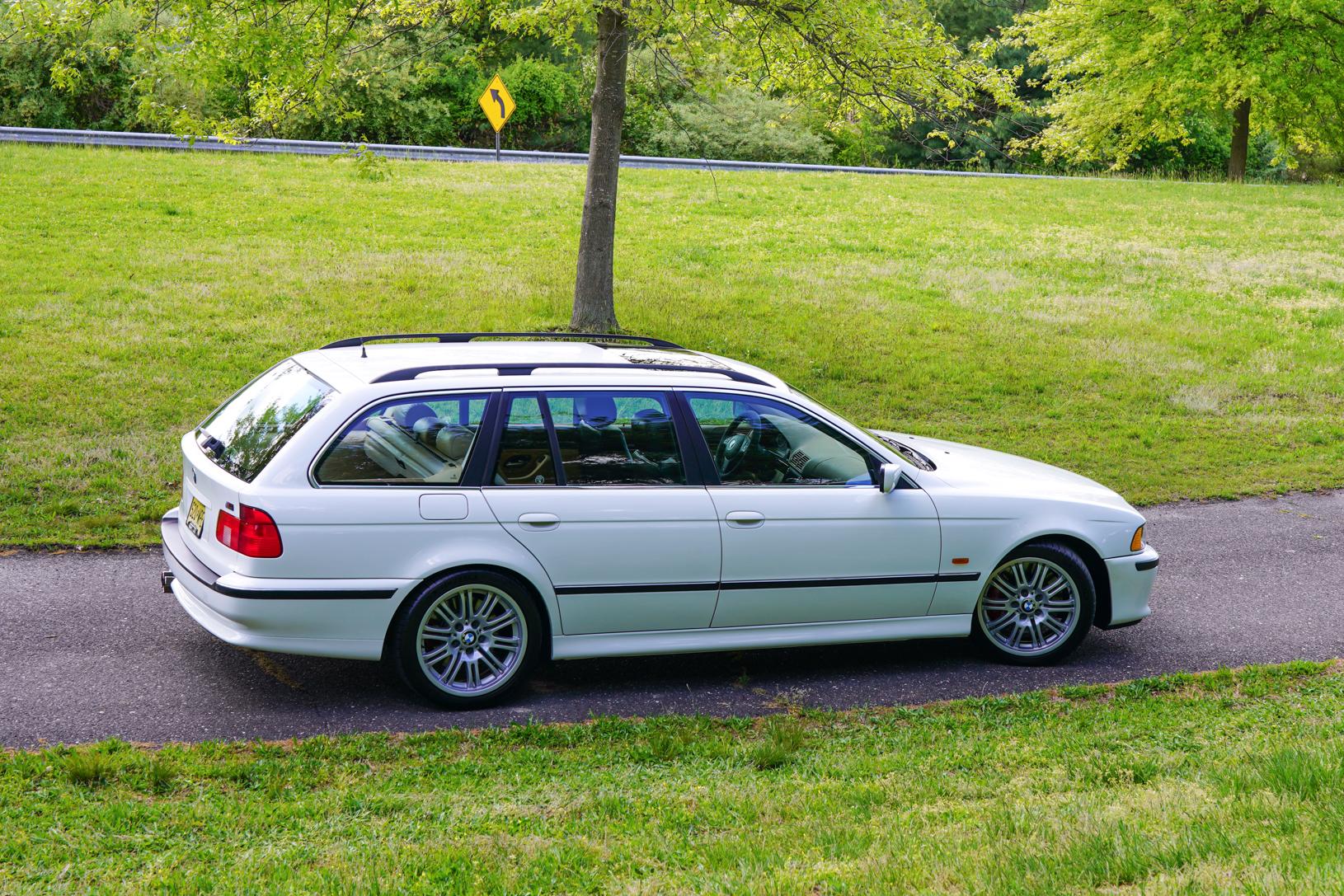 2000 BMW 528i Touring 'S54 Swap'