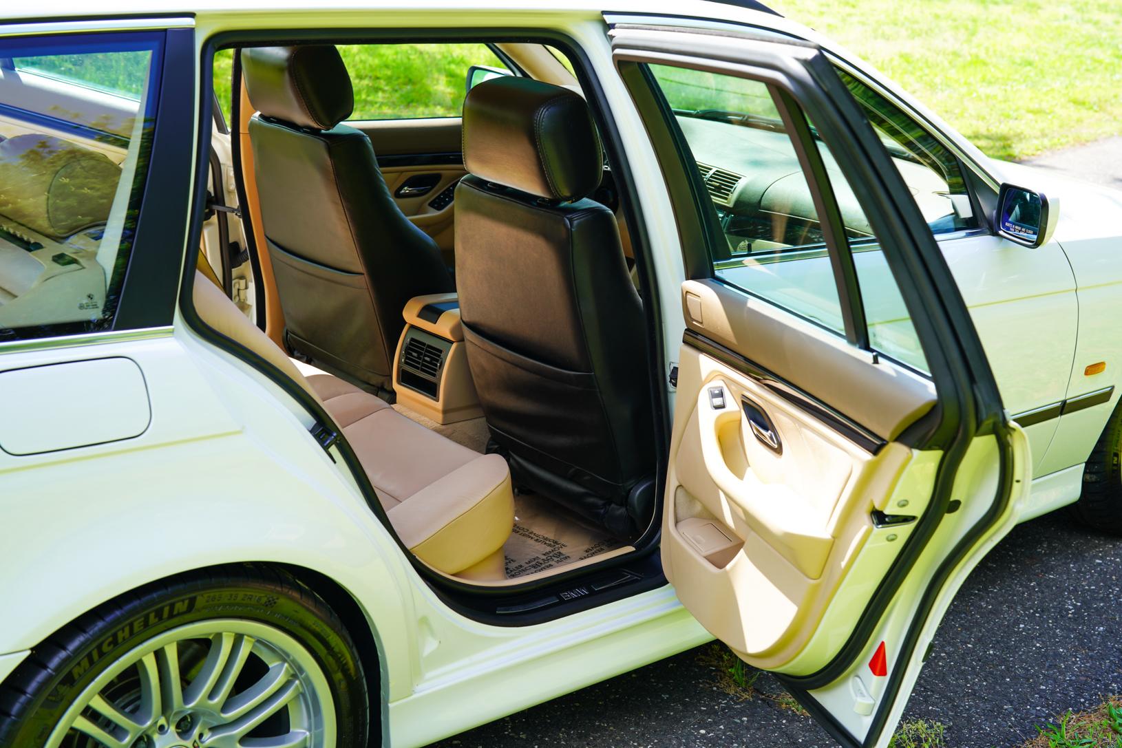 2000 BMW 528i Touring 'S54 Swap'