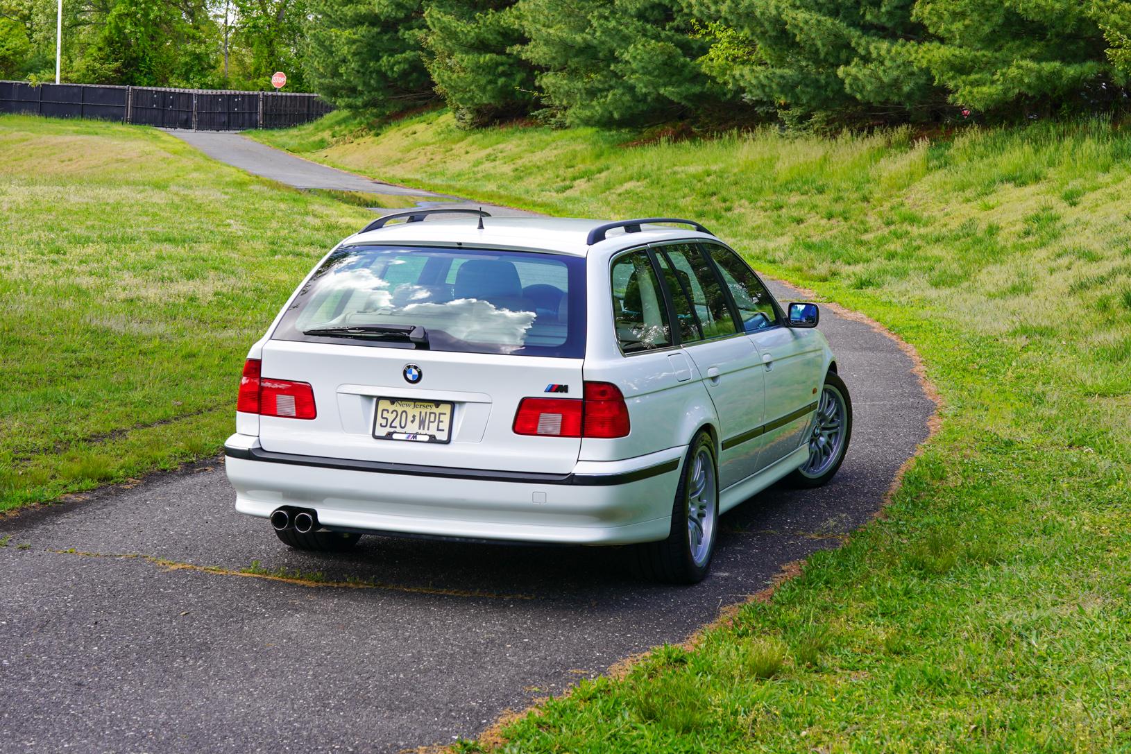 2000 BMW 528i Touring 'S54 Swap'