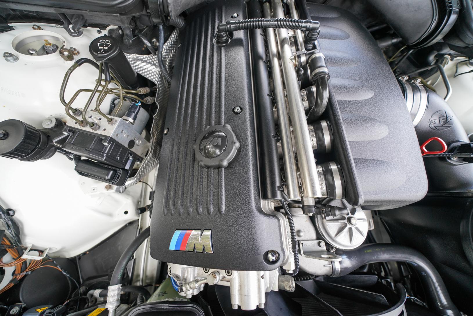 2000 BMW 528i Touring 'S54 Swap'