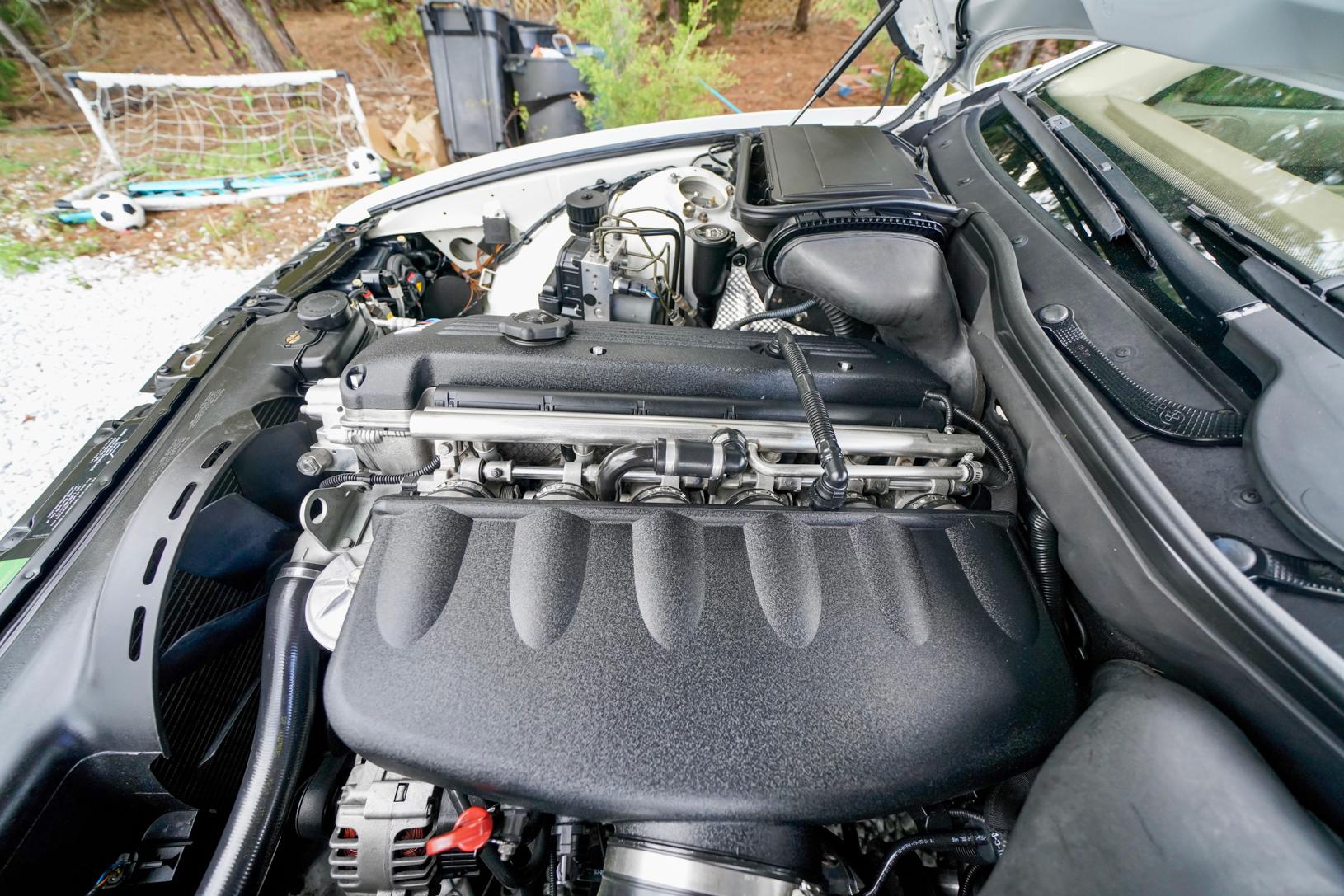 2000 BMW 528i Touring 'S54 Swap'