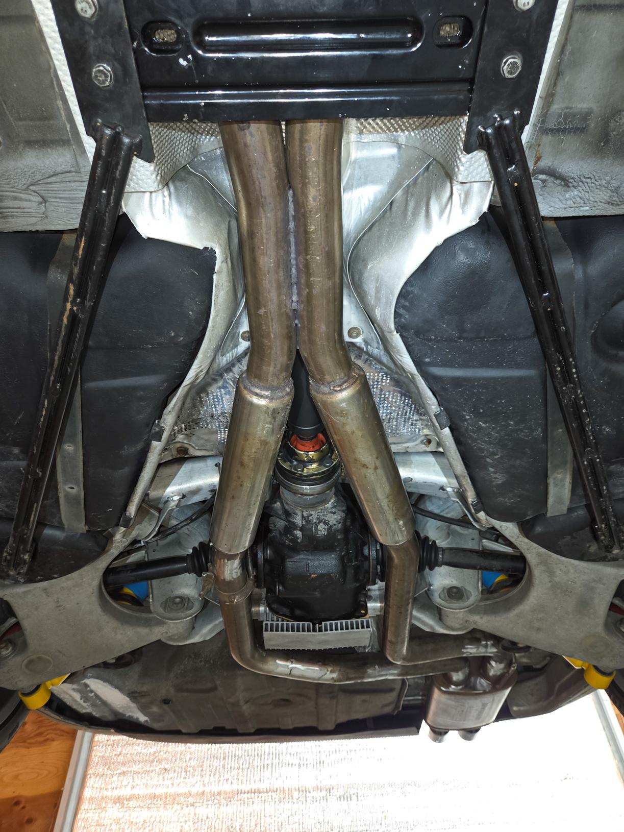 2000 BMW 528i Touring 'S54 Swap'