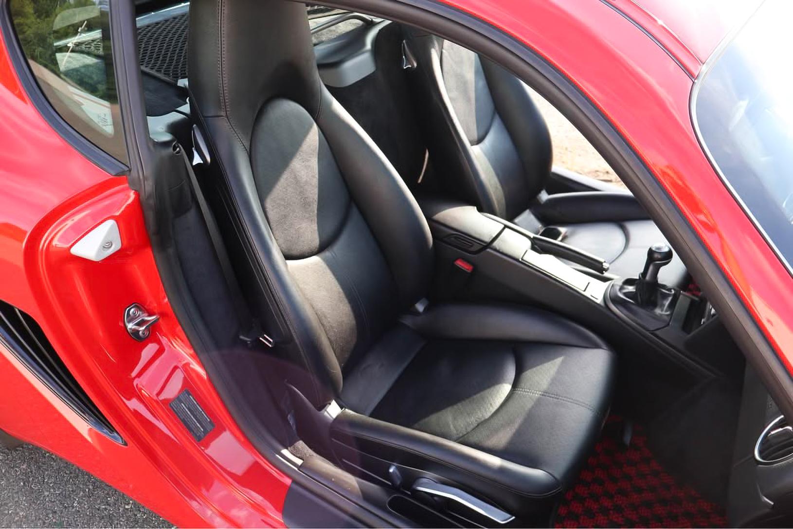 2010 Porsche Cayman
