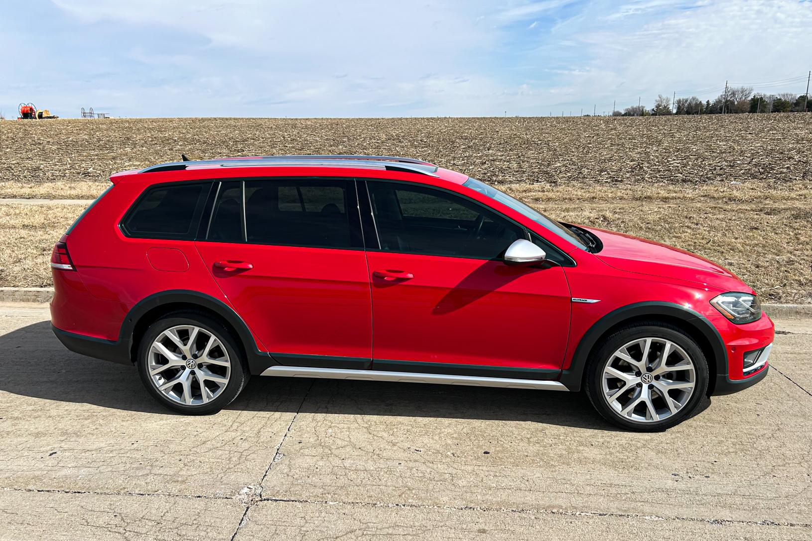 2019 VW Alltrack SE