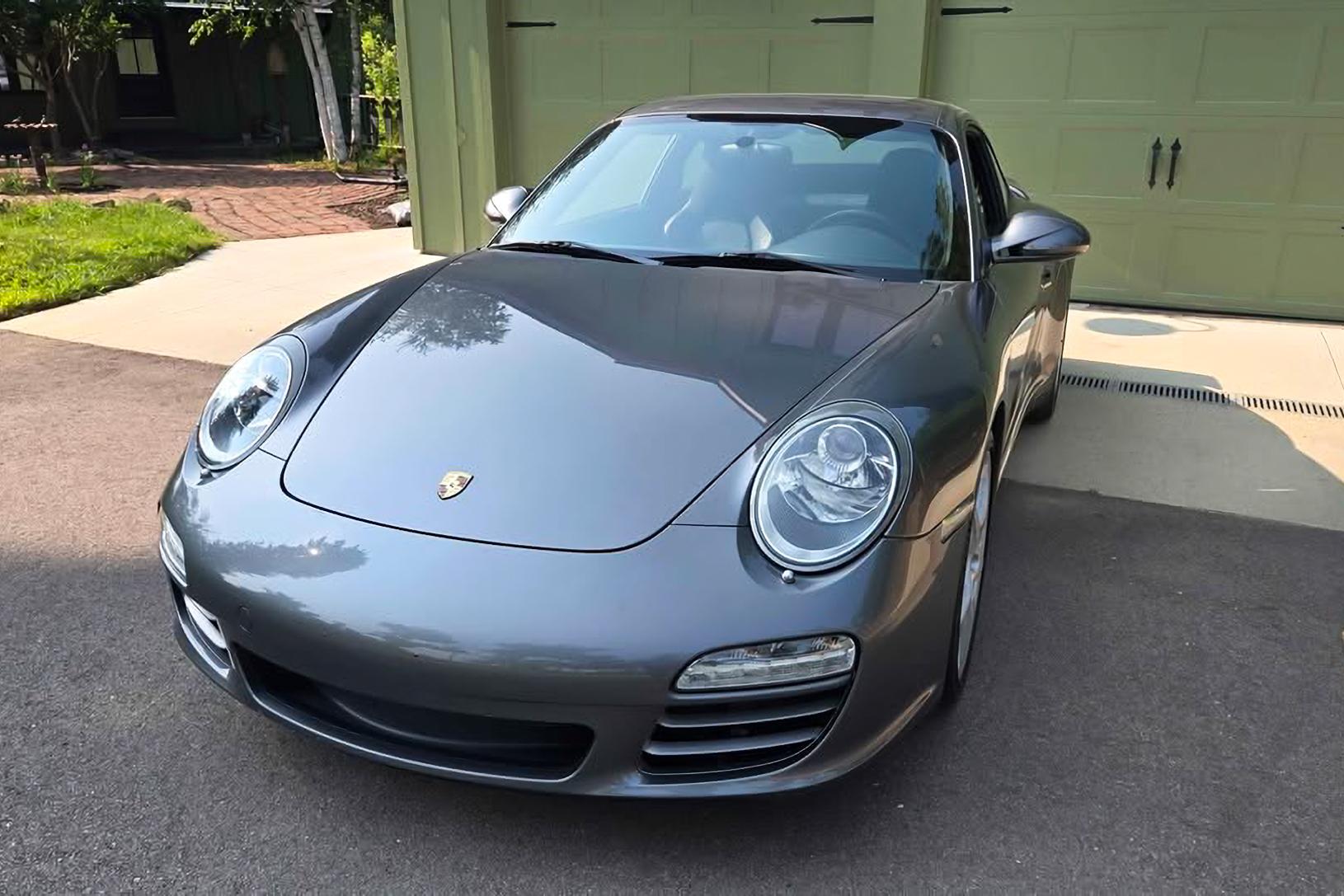 2010 Porsche 911 4S
