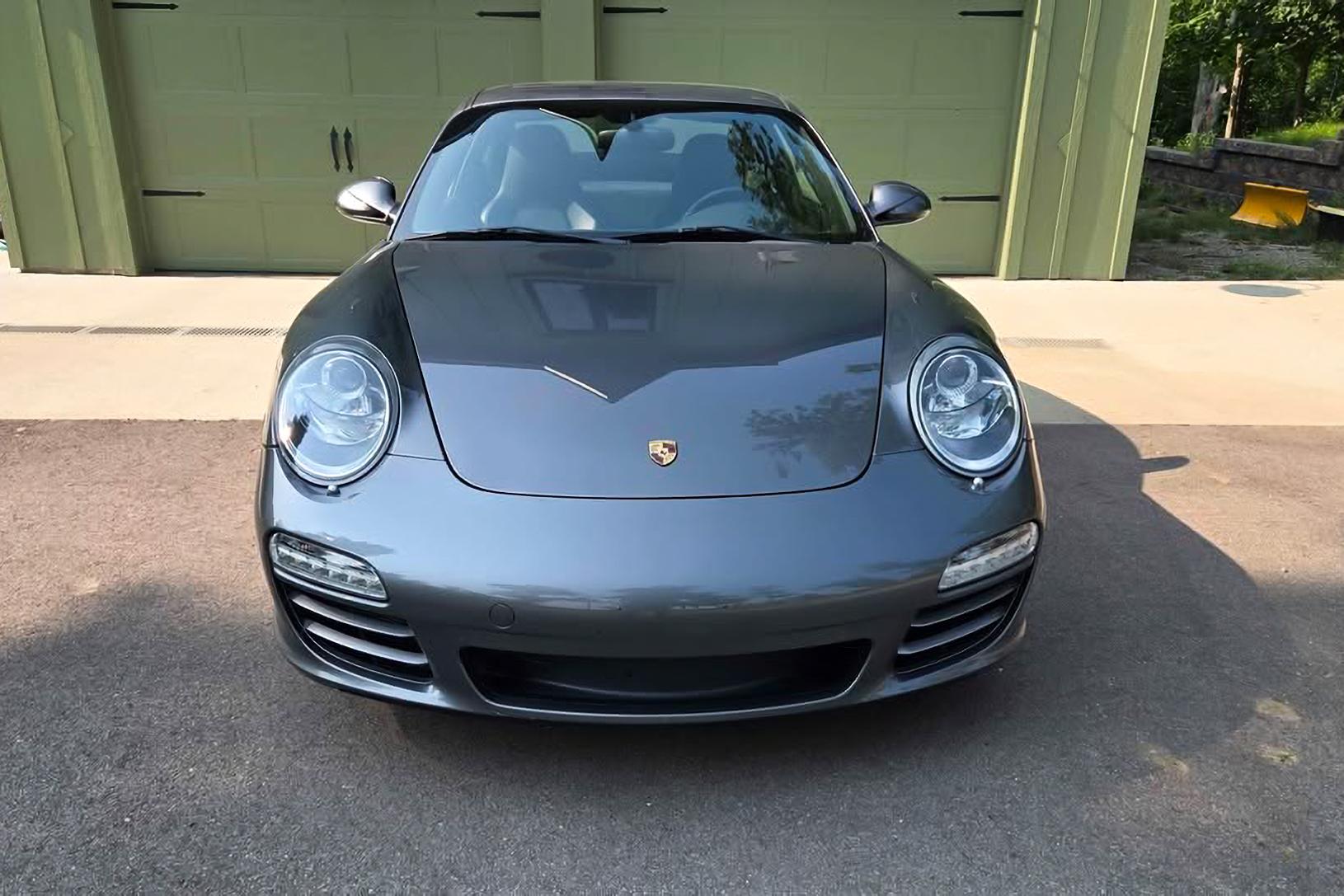 2010 Porsche 911 4S